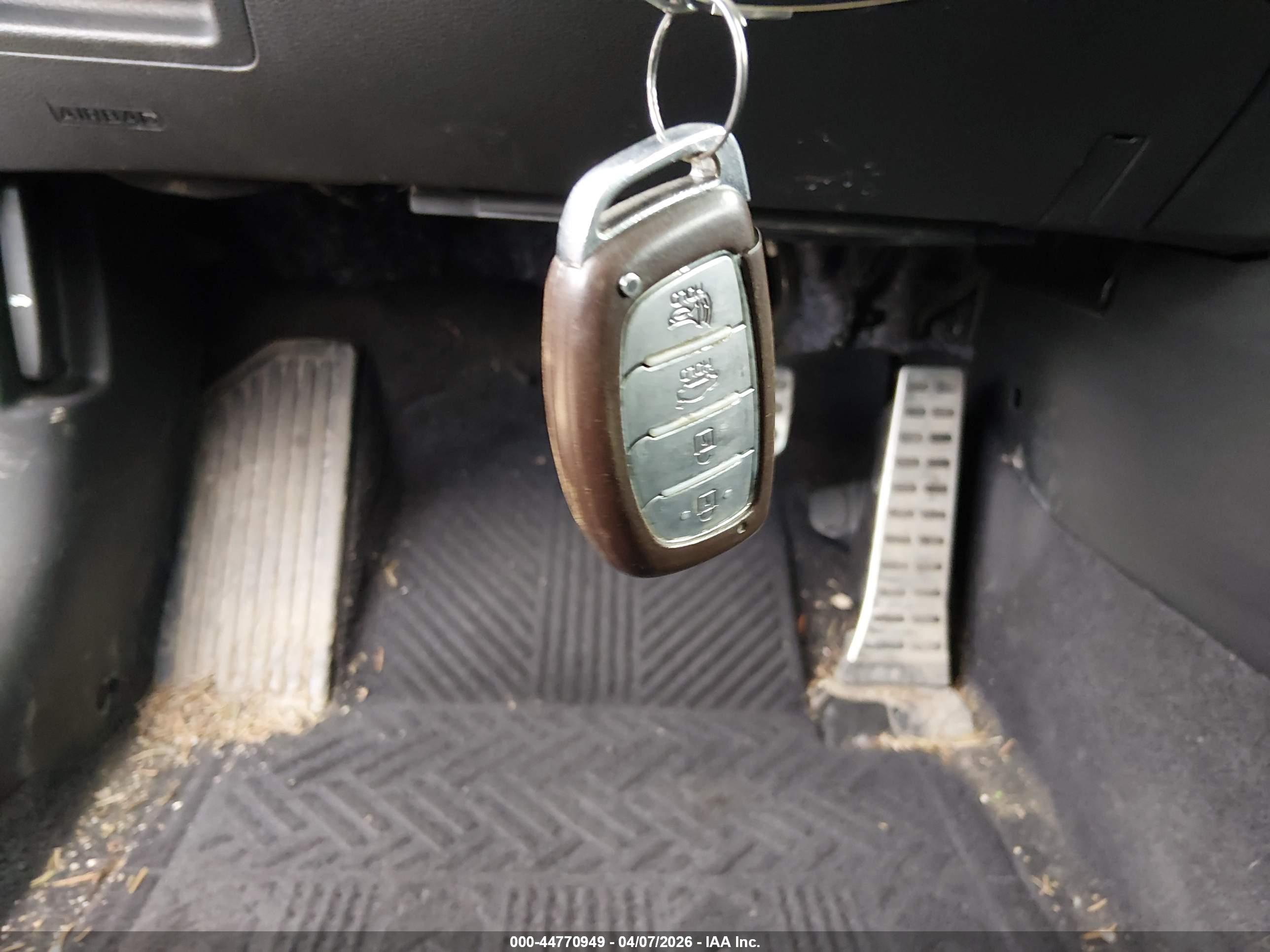 HYUNDAI SONATA image 11