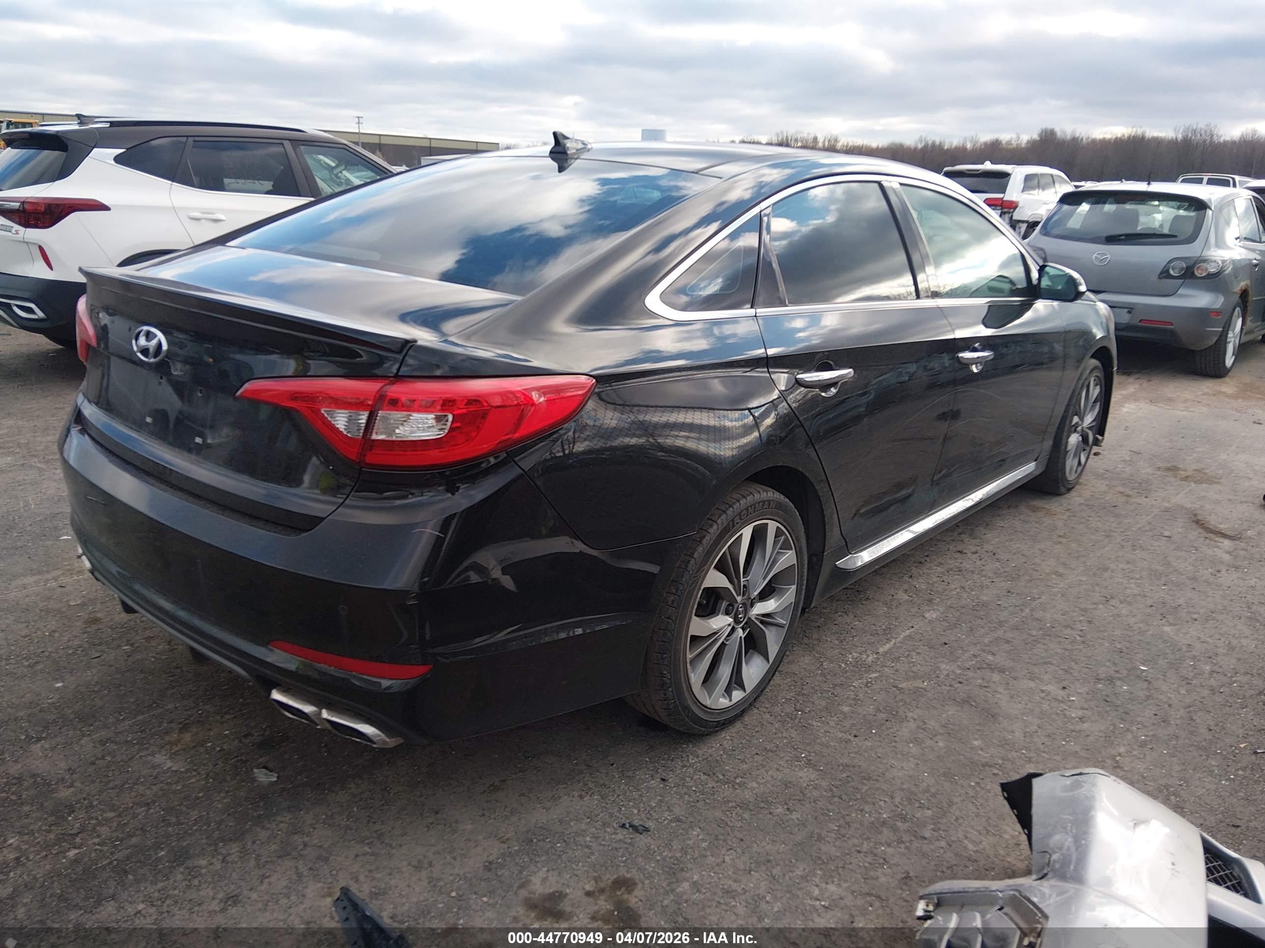 HYUNDAI SONATA image 4