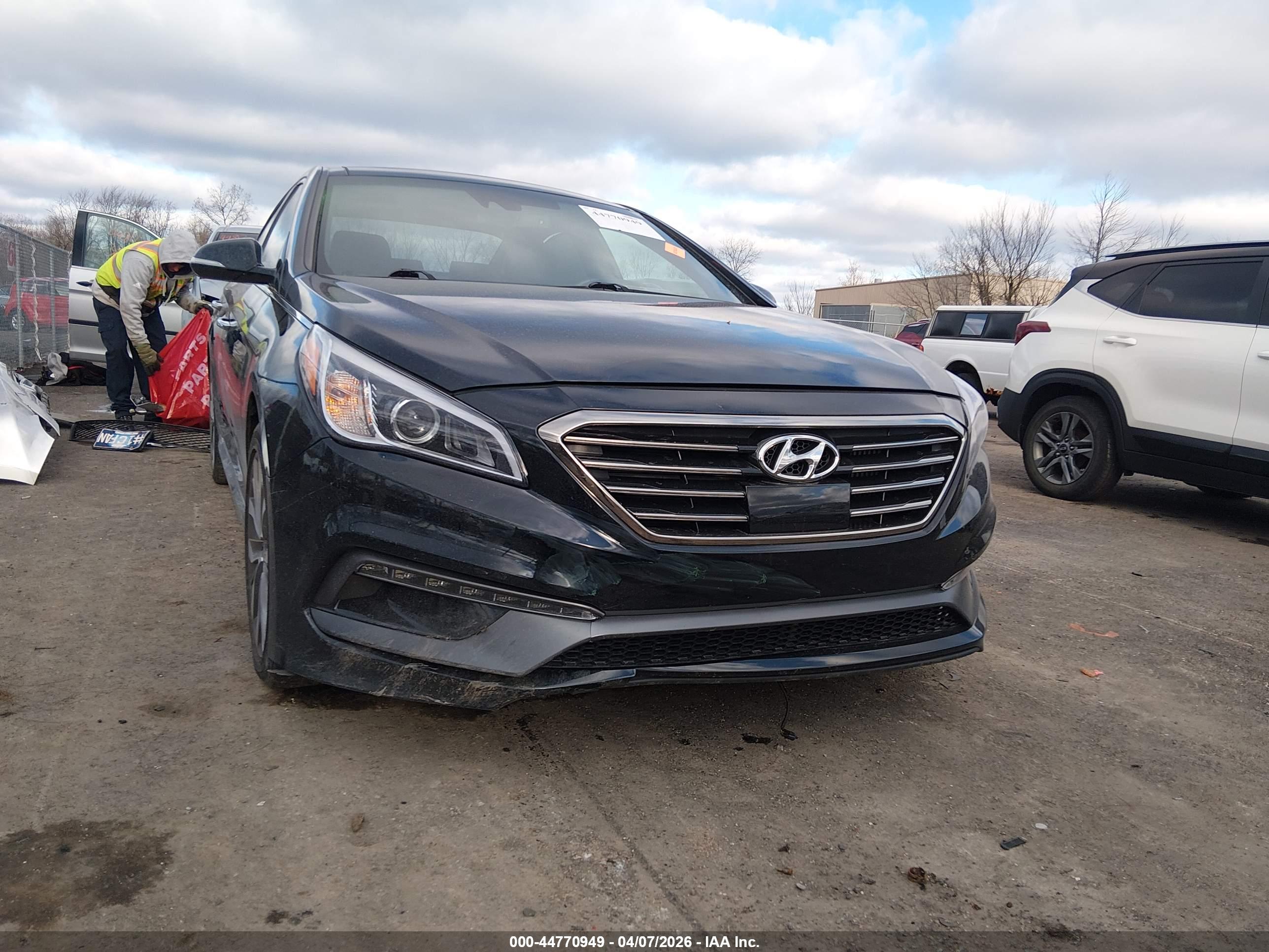 HYUNDAI SONATA image 6