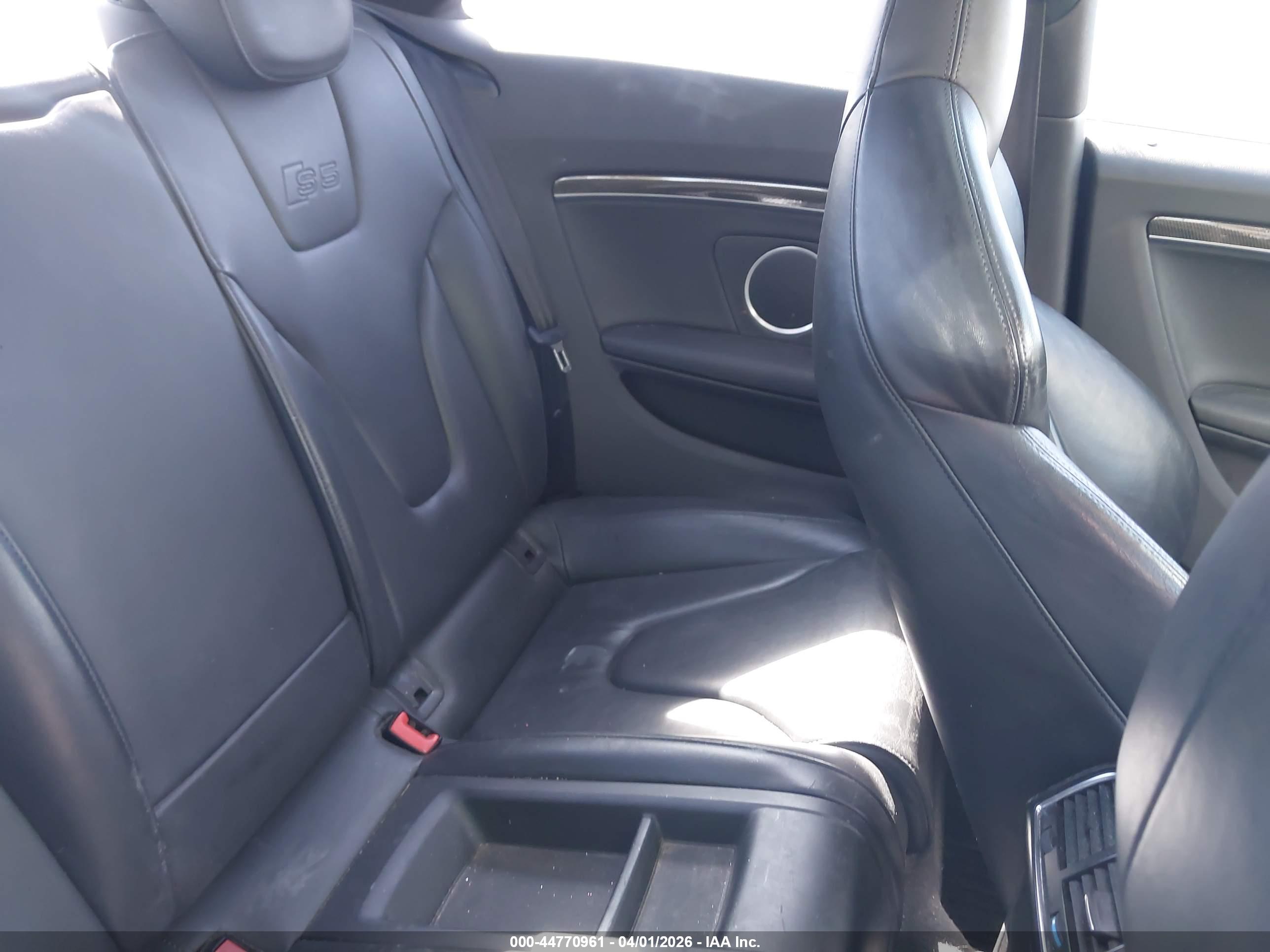 AUDI S5 image 8