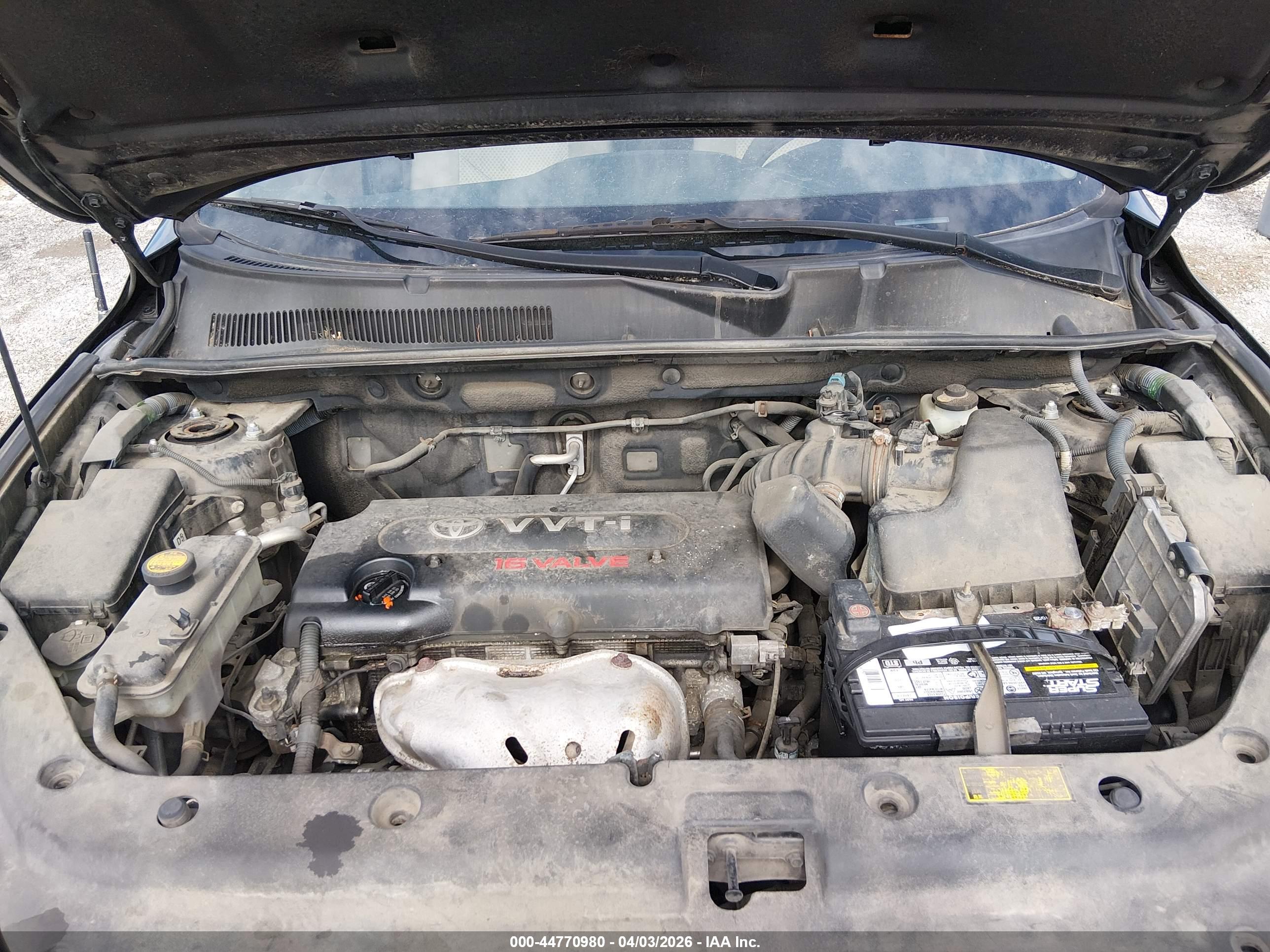 TOYOTA RAV4 image 10