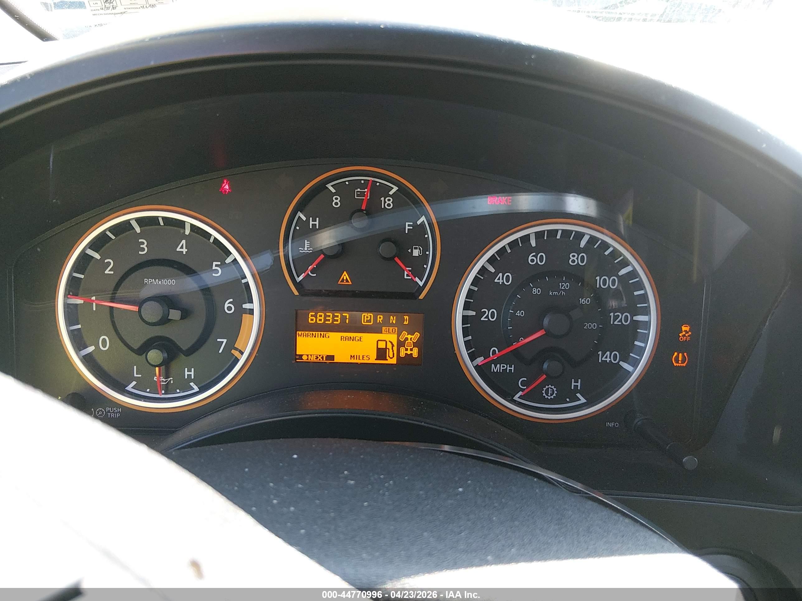 NISSAN TITAN image 7