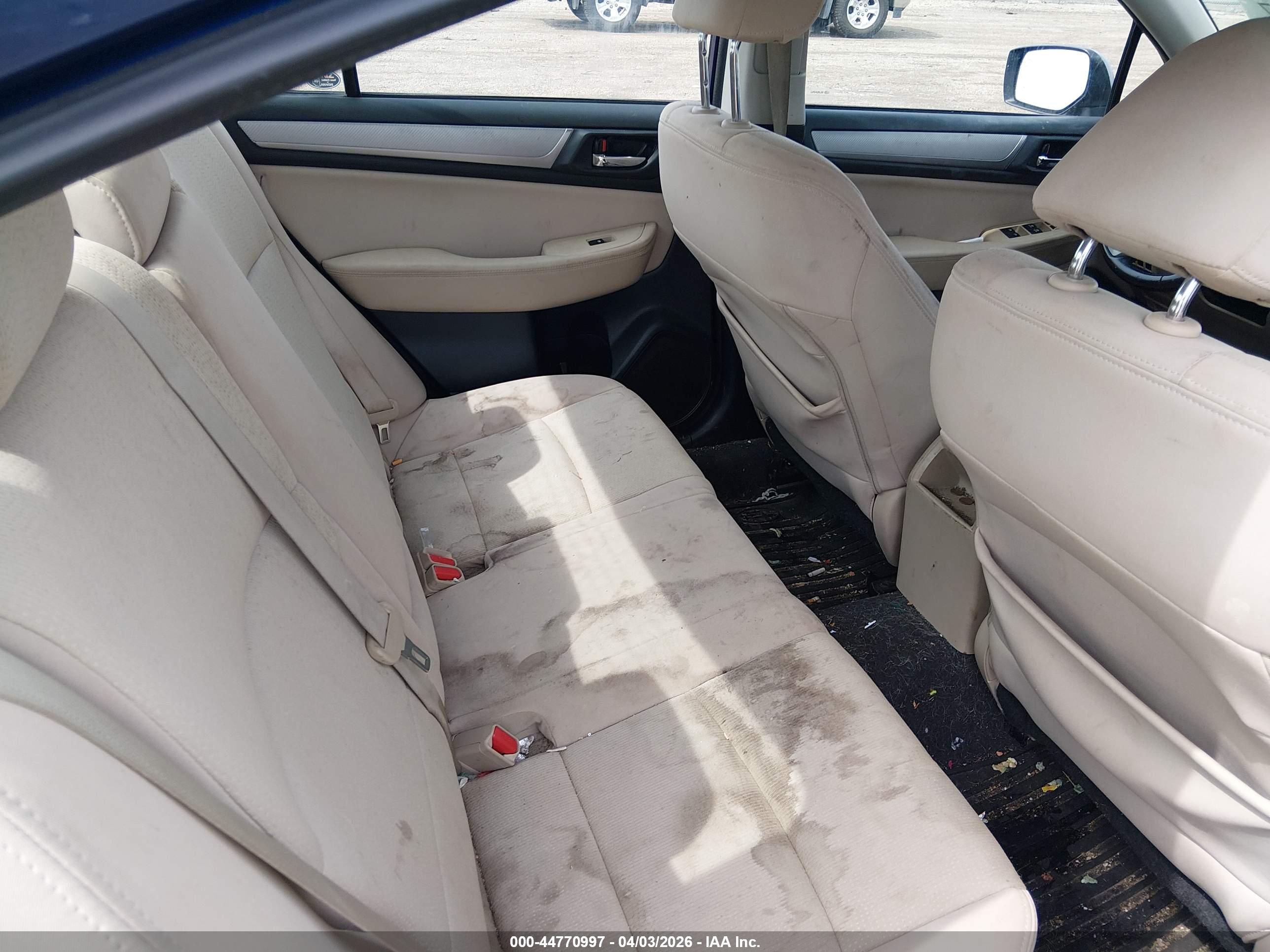 SUBARU LEGACY image 8