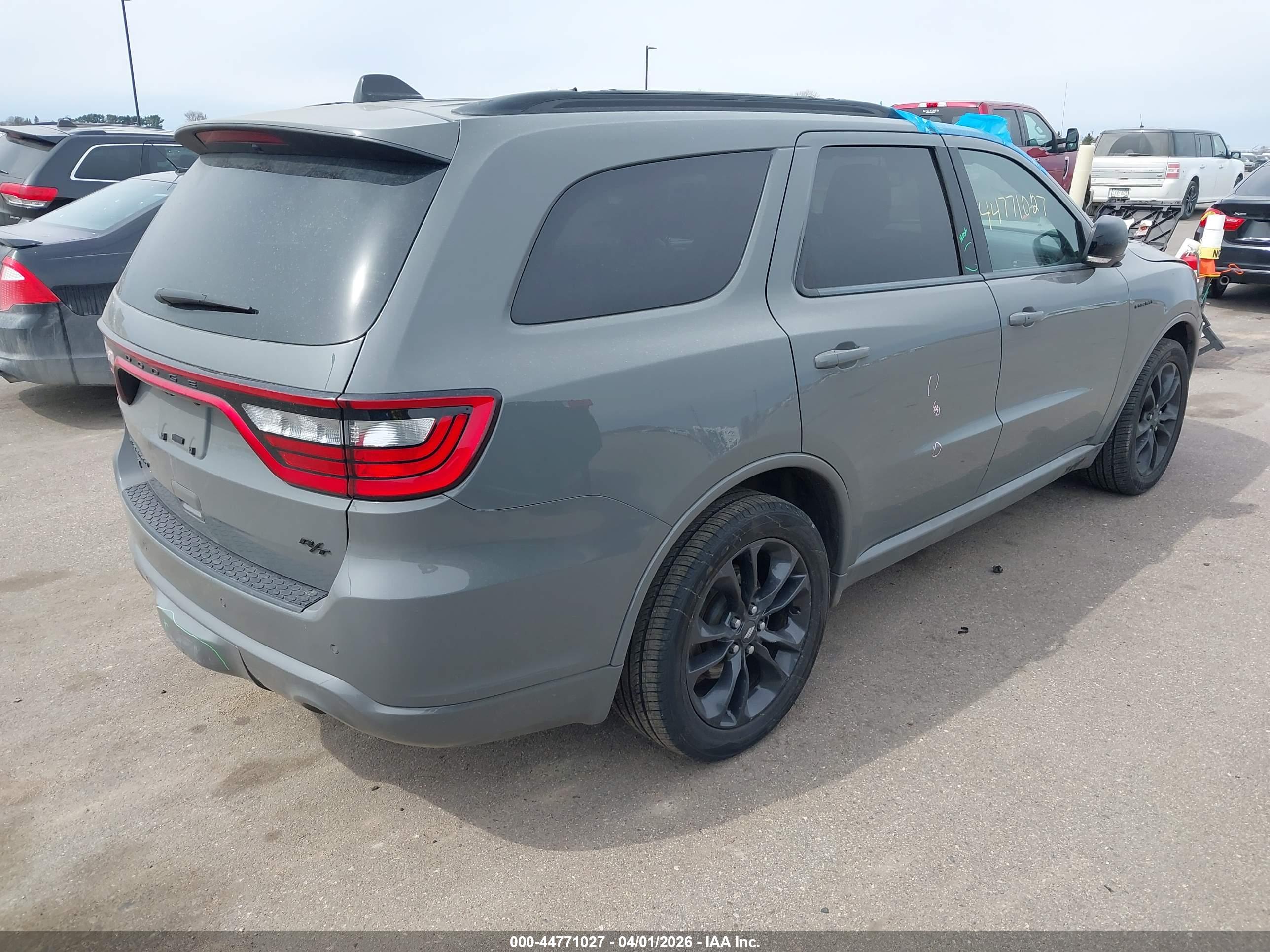 DODGE DURANGO image 4