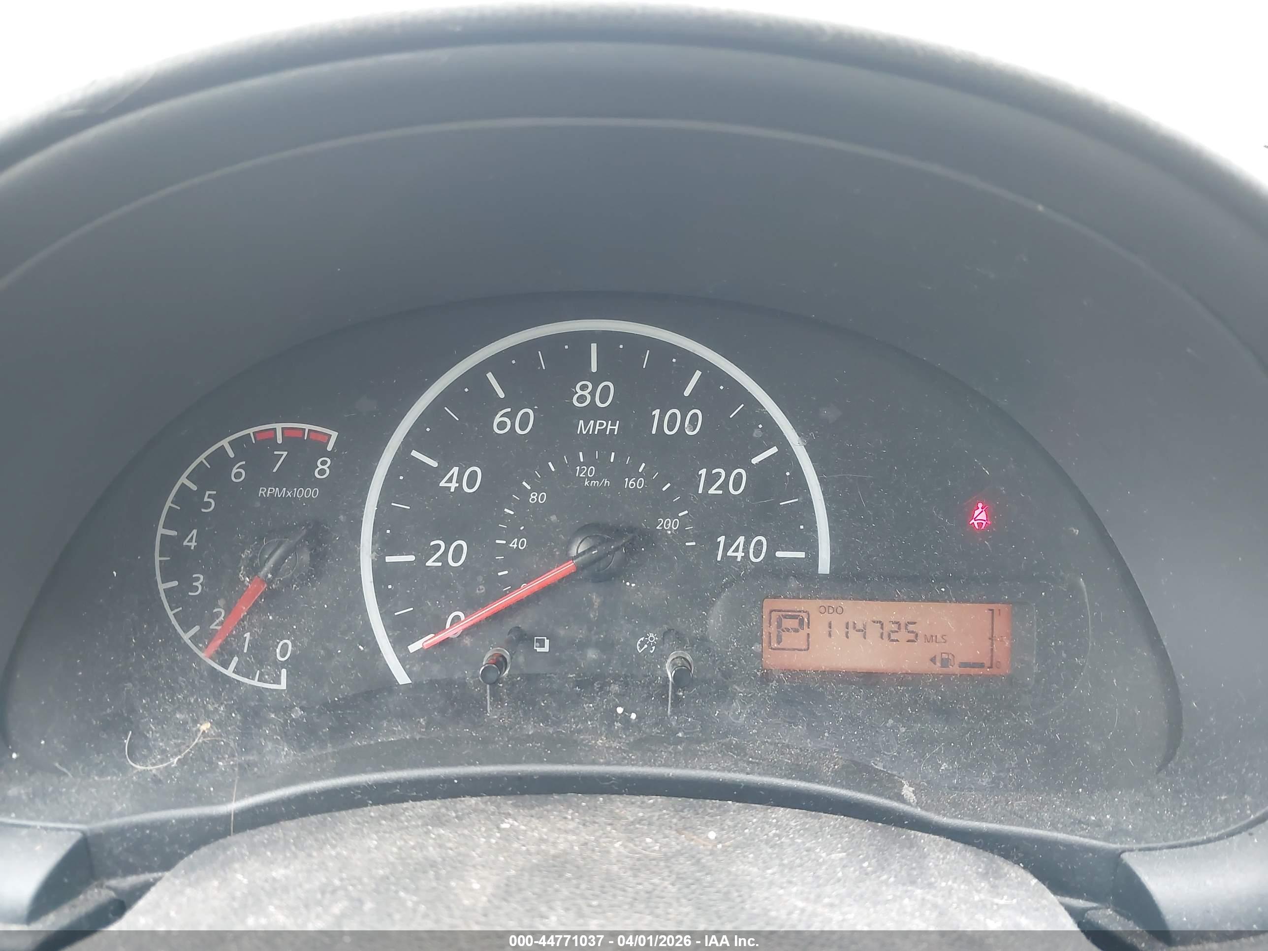 NISSAN VERSA image 7