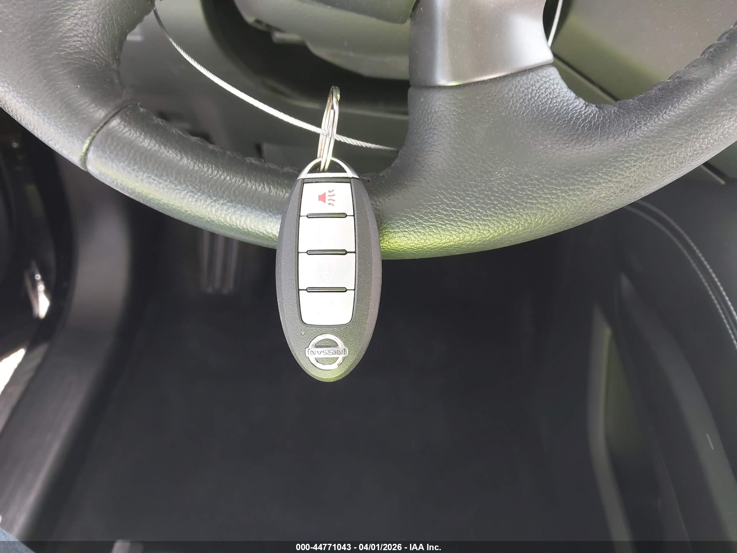 NISSAN MURANO image 11