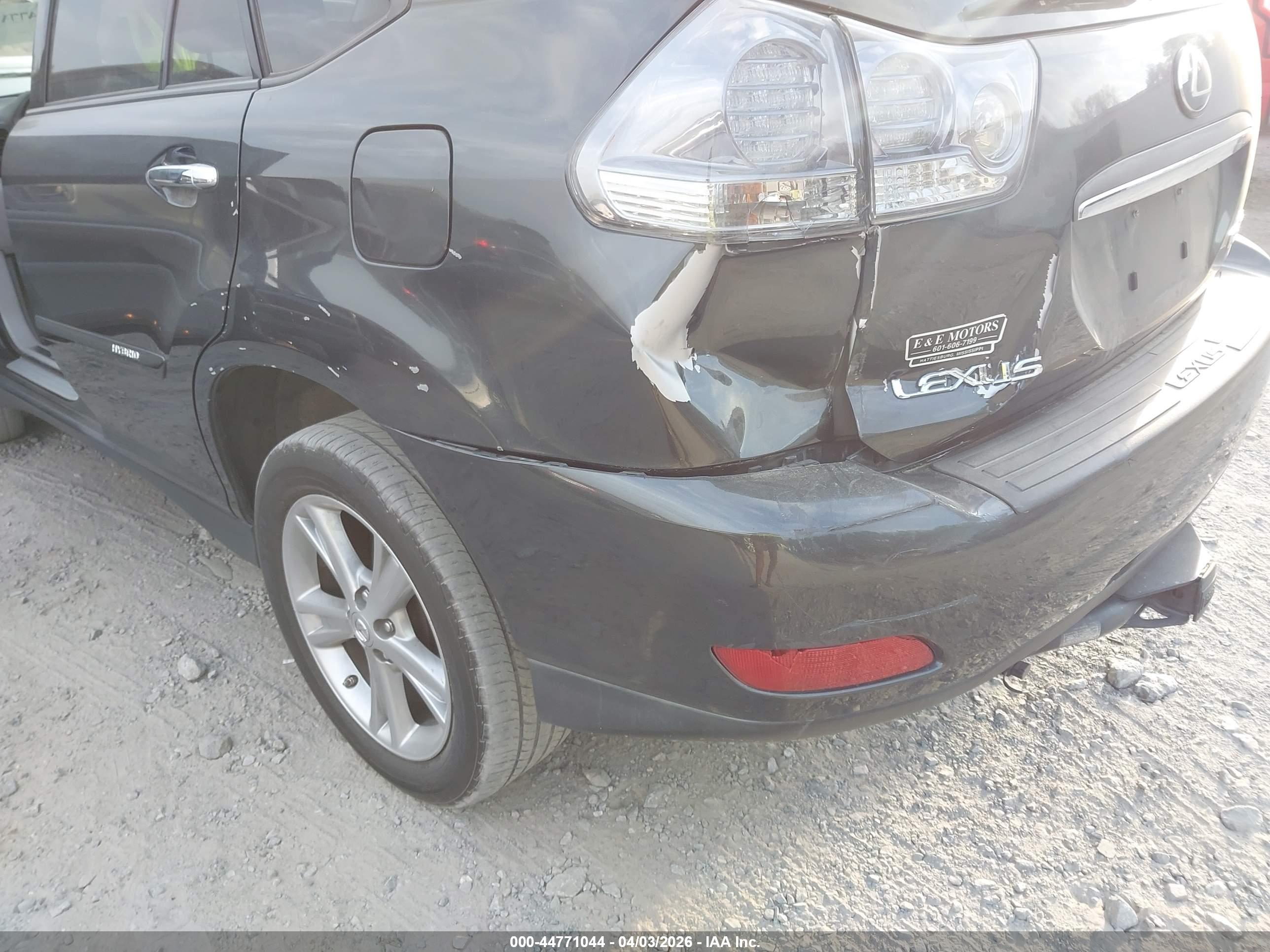 LEXUS RX image 6