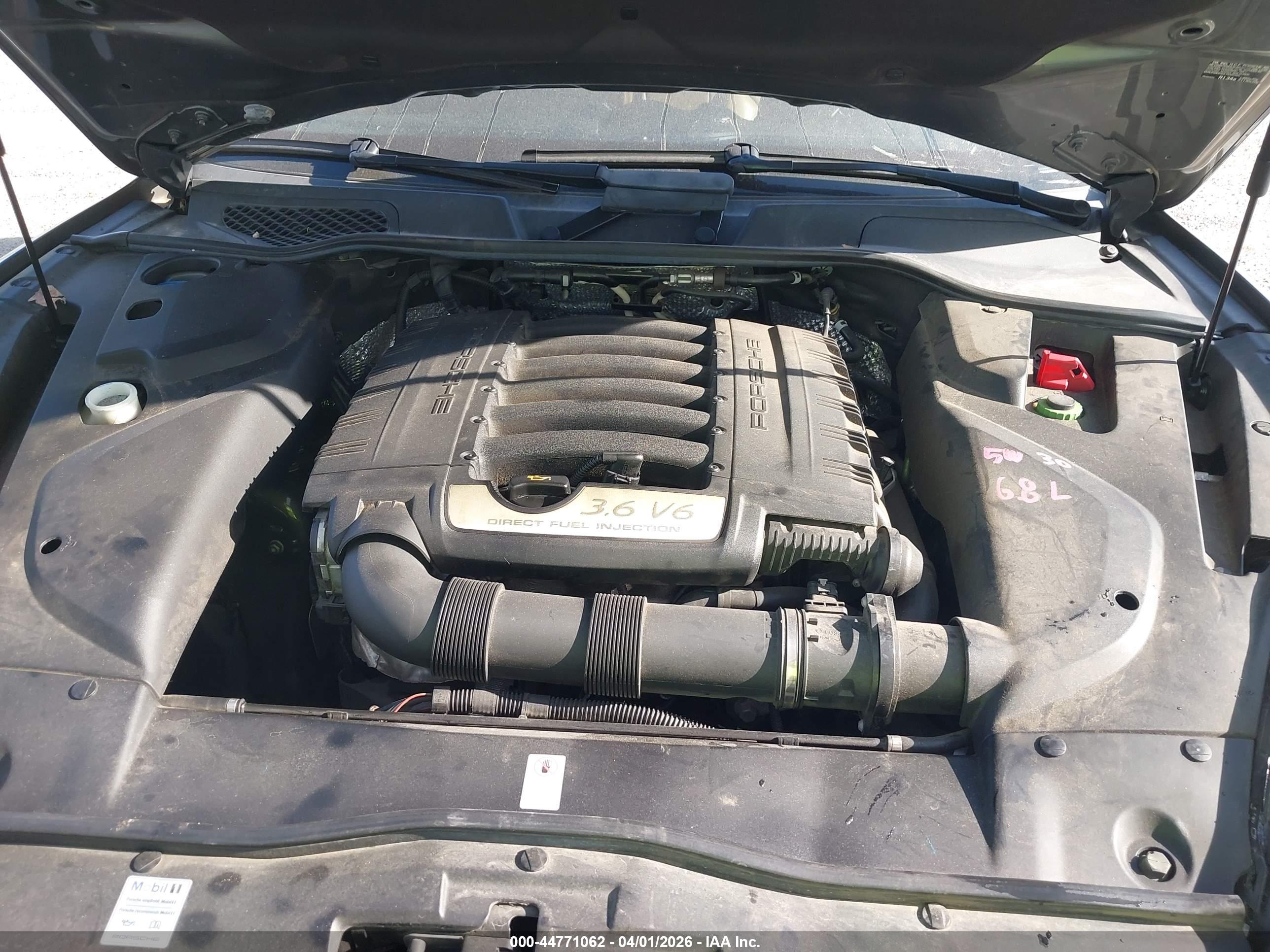 PORSCHE CAYENNE image 10