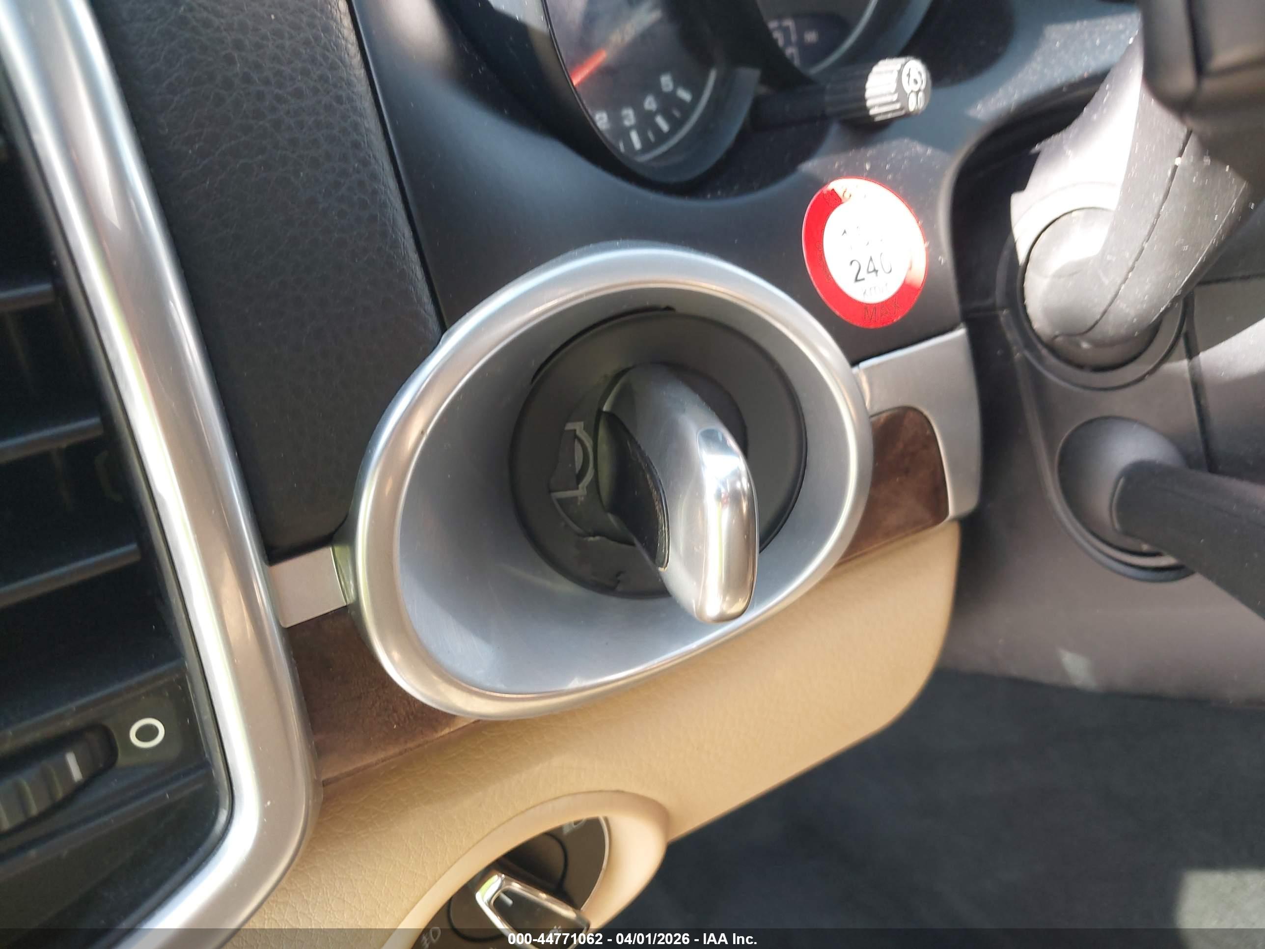 PORSCHE CAYENNE image 11