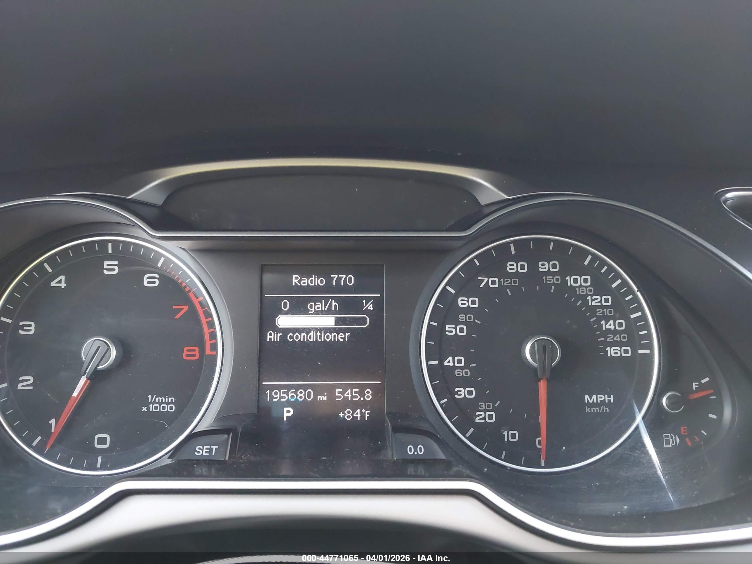 AUDI A4 image 7