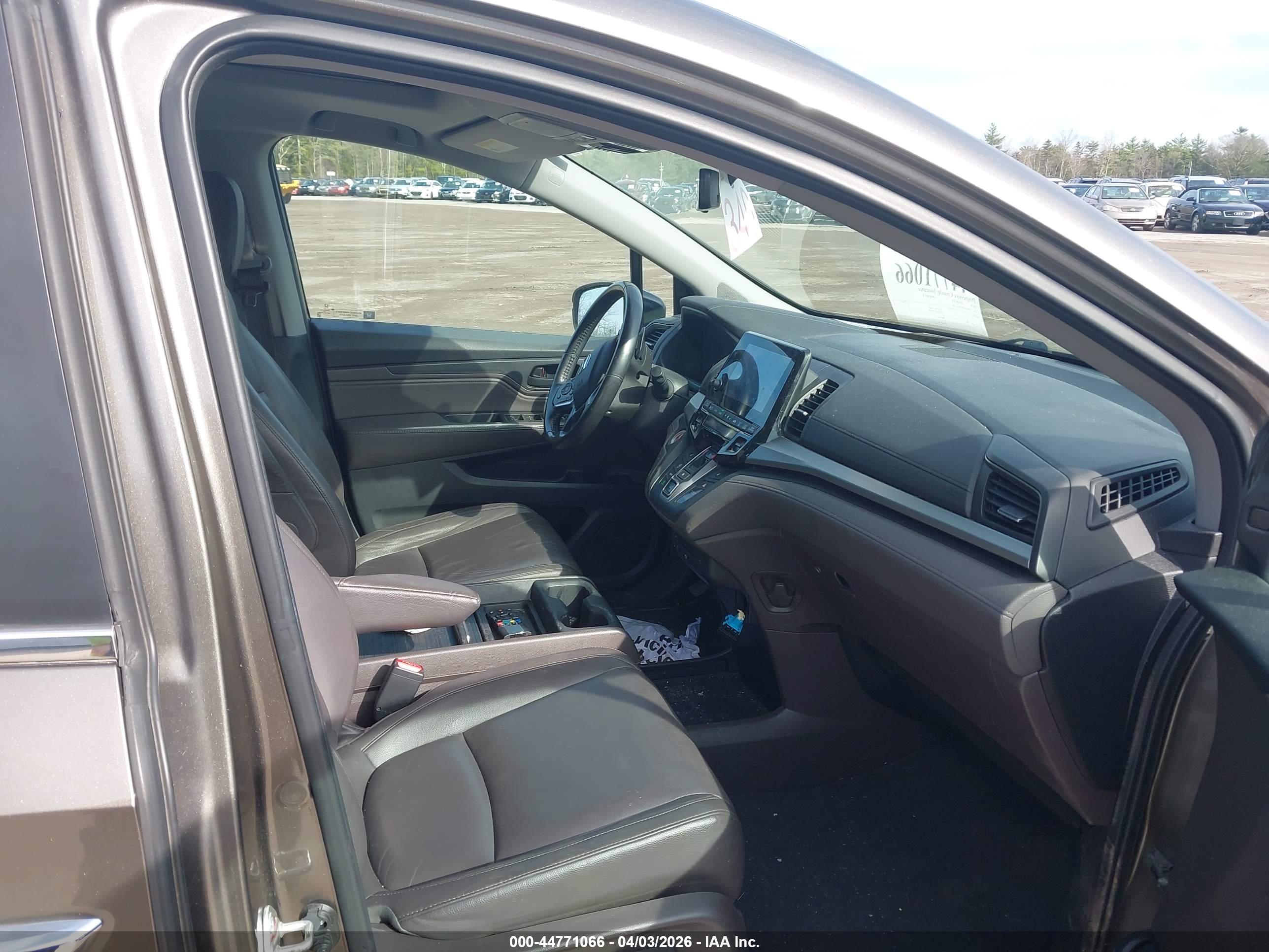 HONDA ODYSSEY image 5