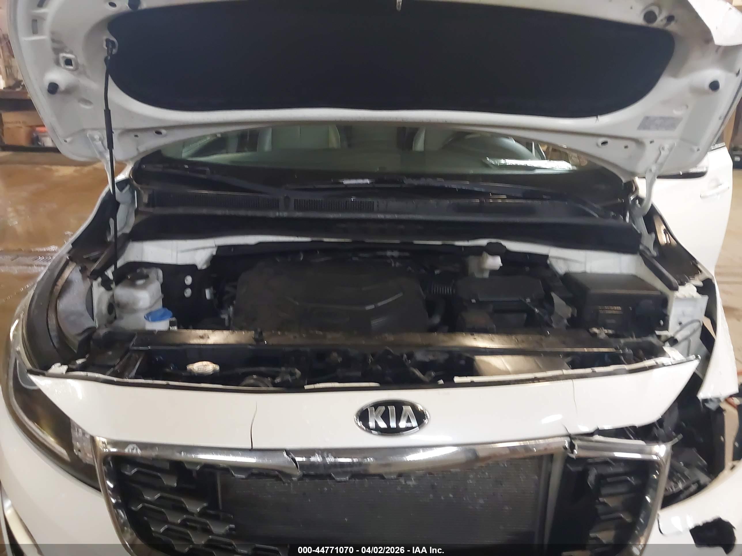 KIA SEDONA image 10