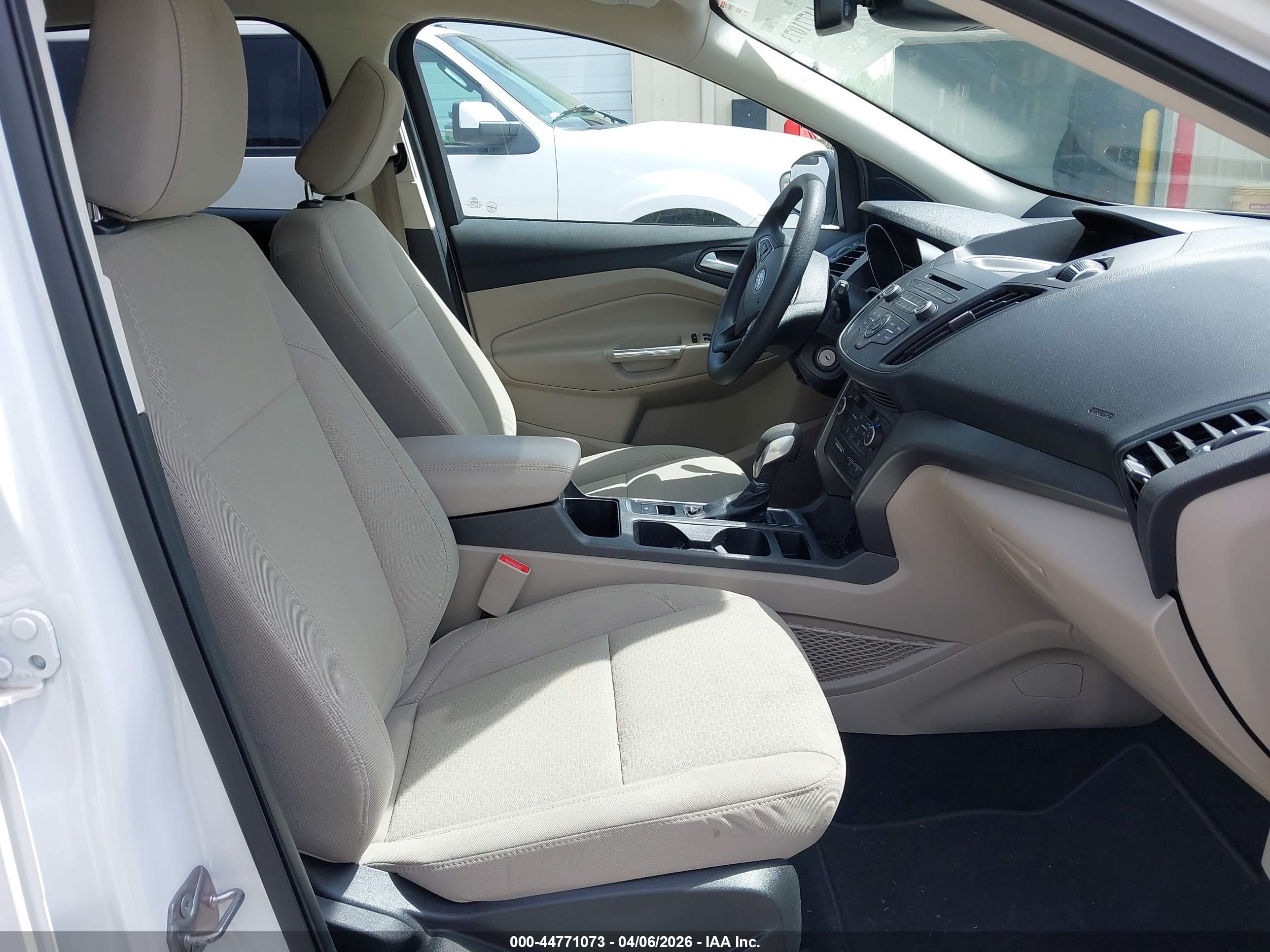 FORD ESCAPE image 5