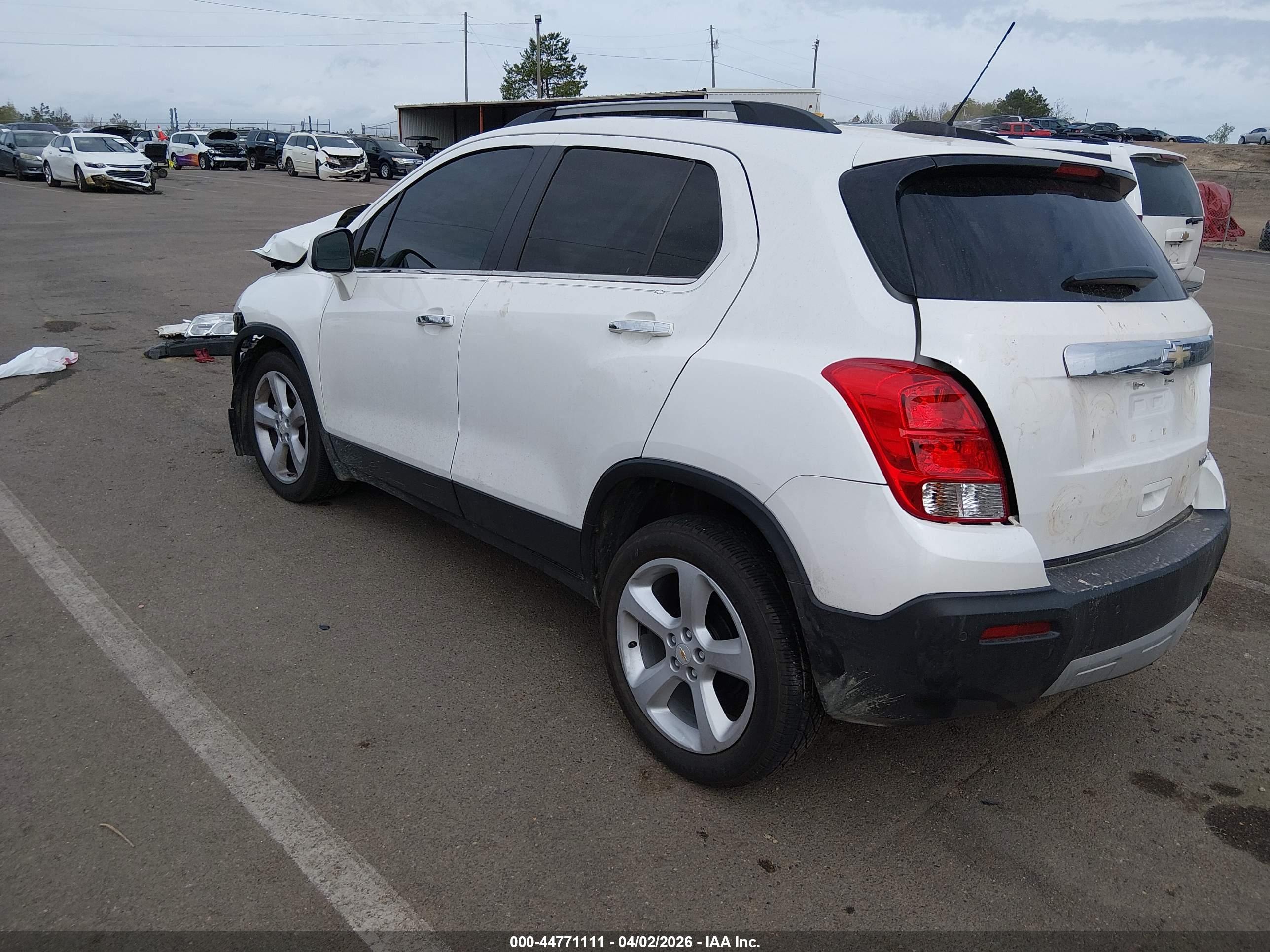 CHEVROLET TRAX image 3