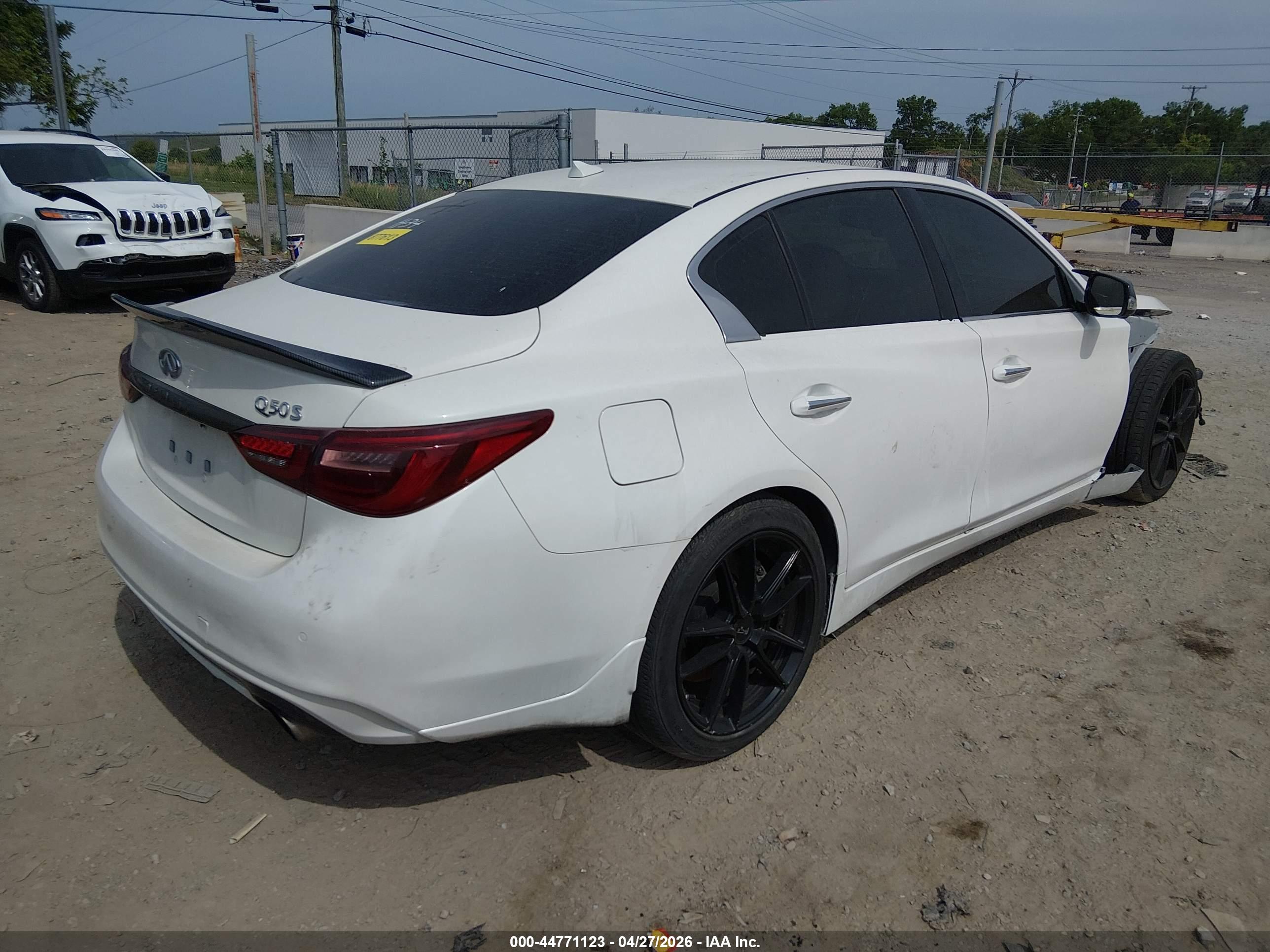 INFINITI Q50 image 4