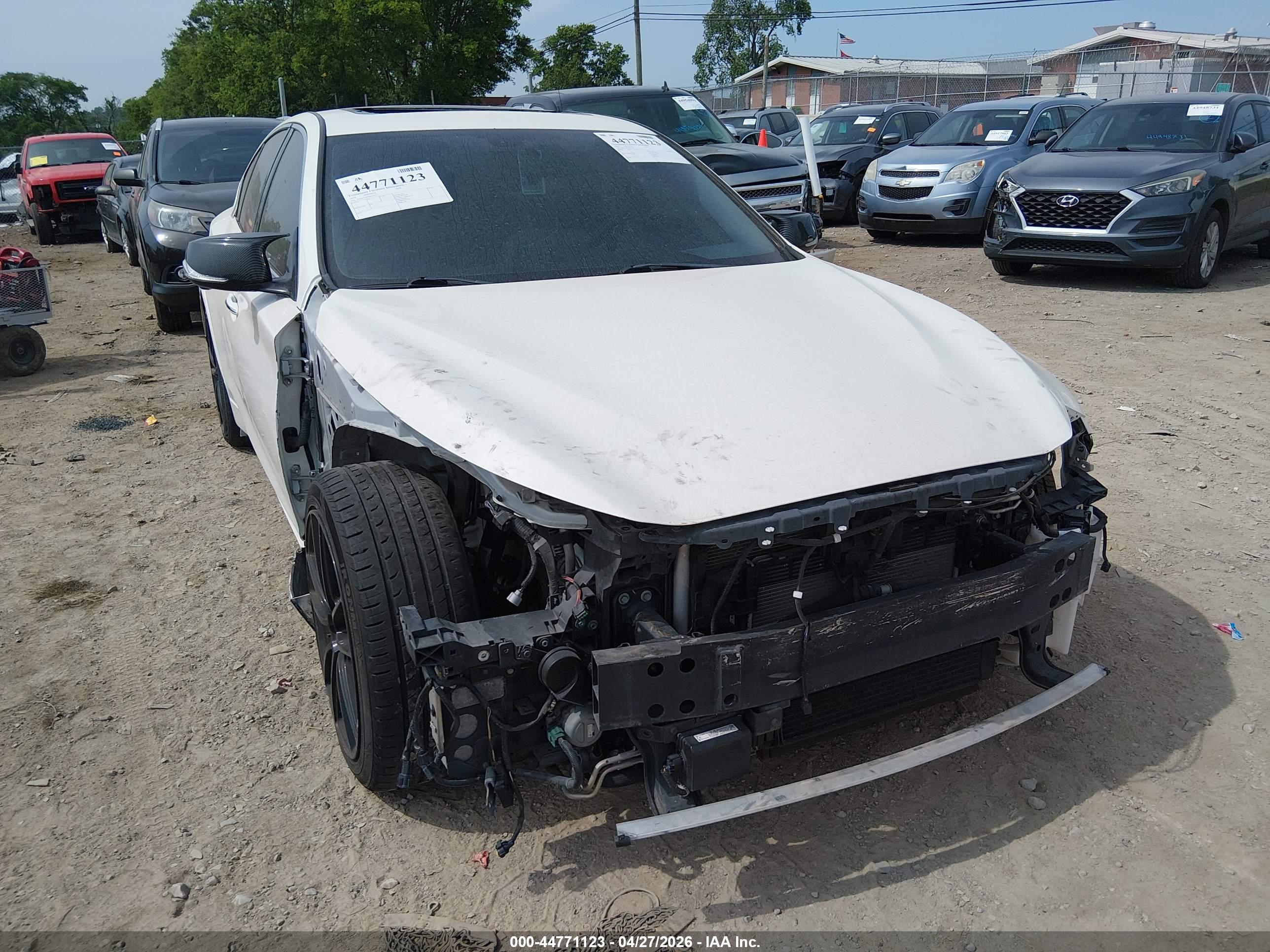 INFINITI Q50 image 6