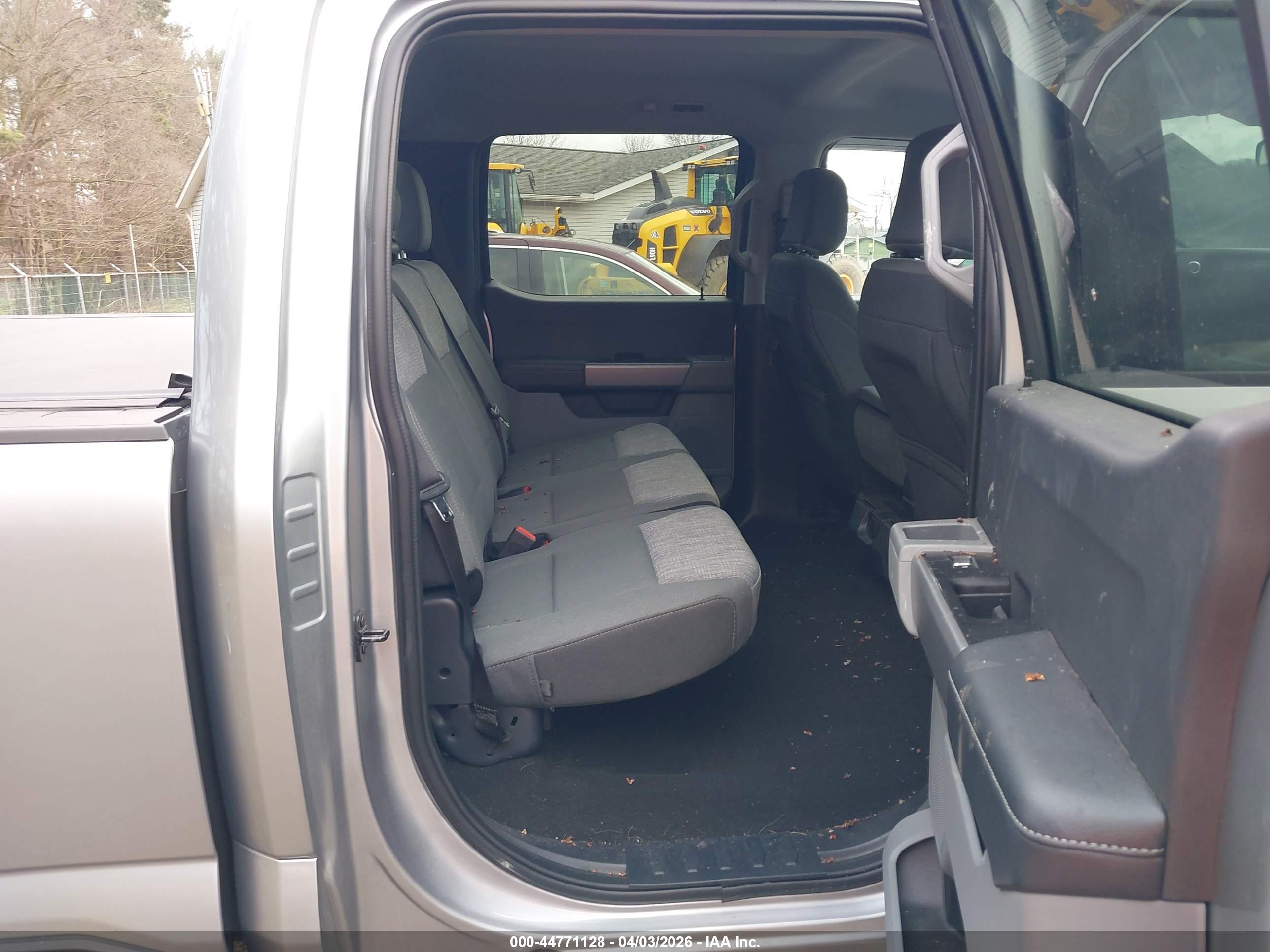 FORD F-250 image 8