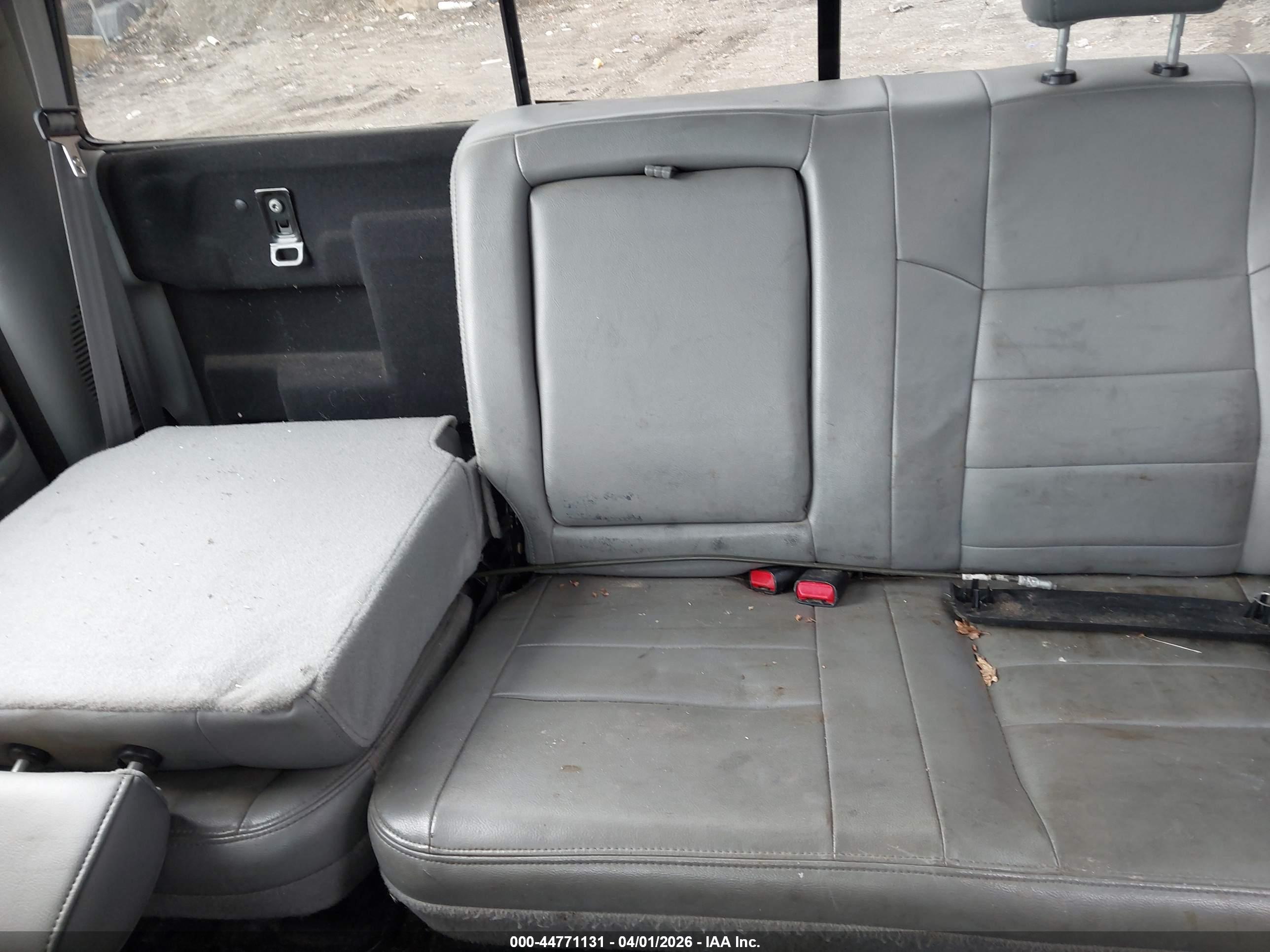 FORD F-350 image 8