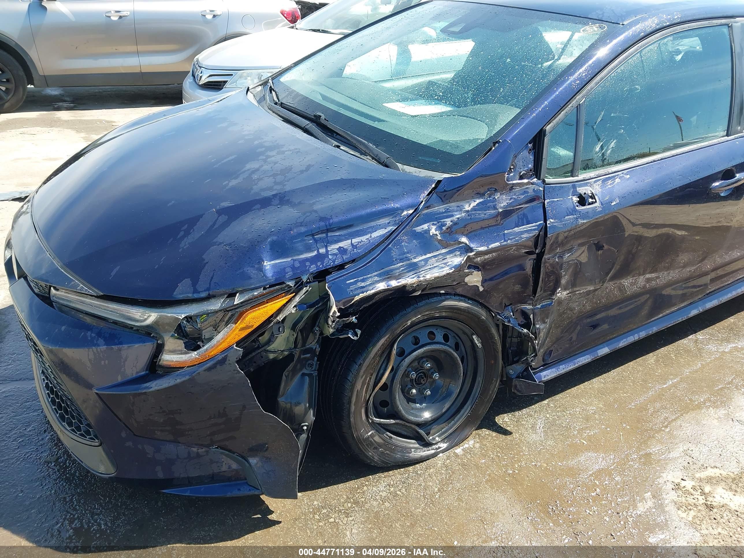 TOYOTA COROLLA image 6