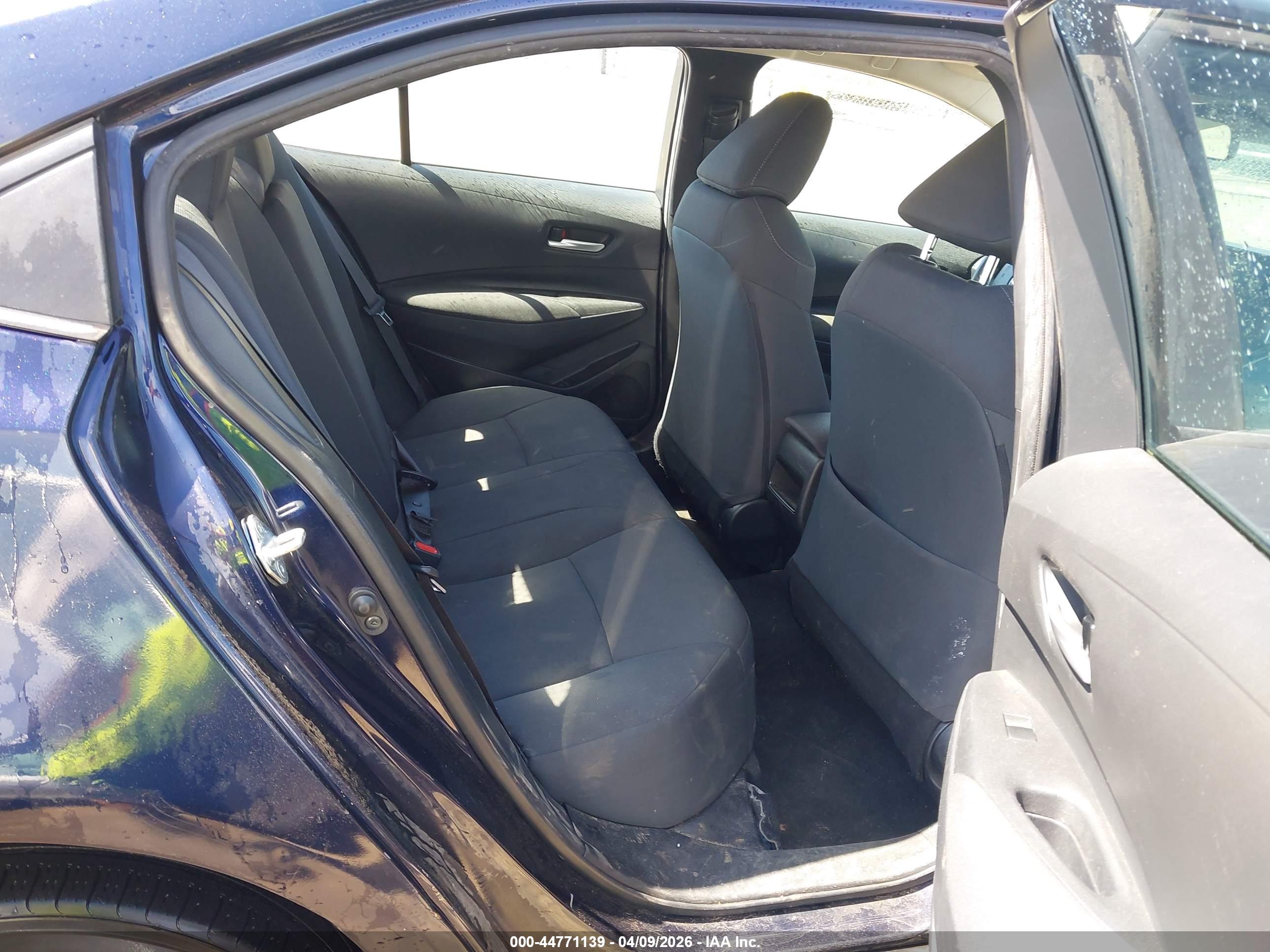 TOYOTA COROLLA image 8