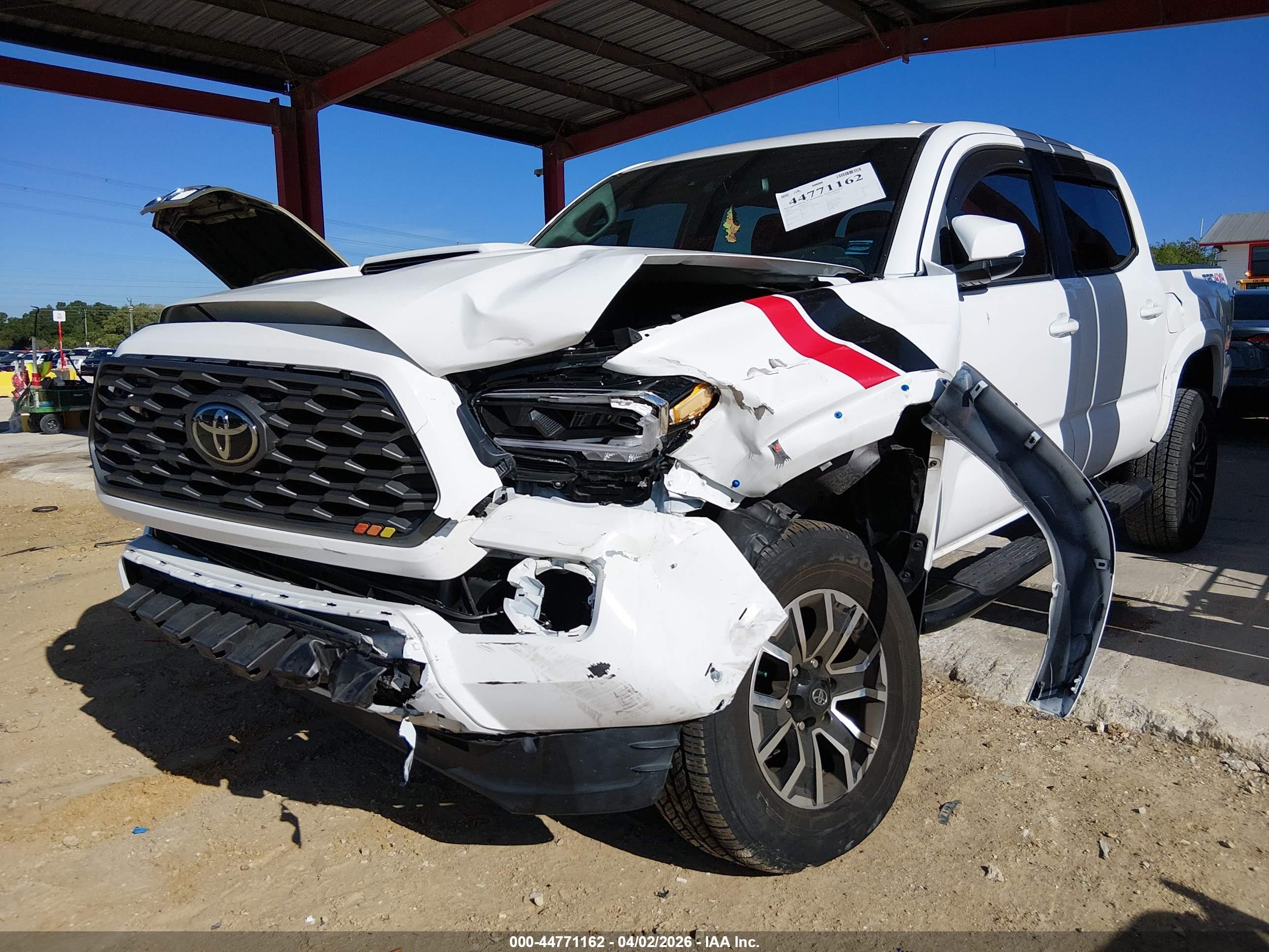 TOYOTA TACOMA image 6