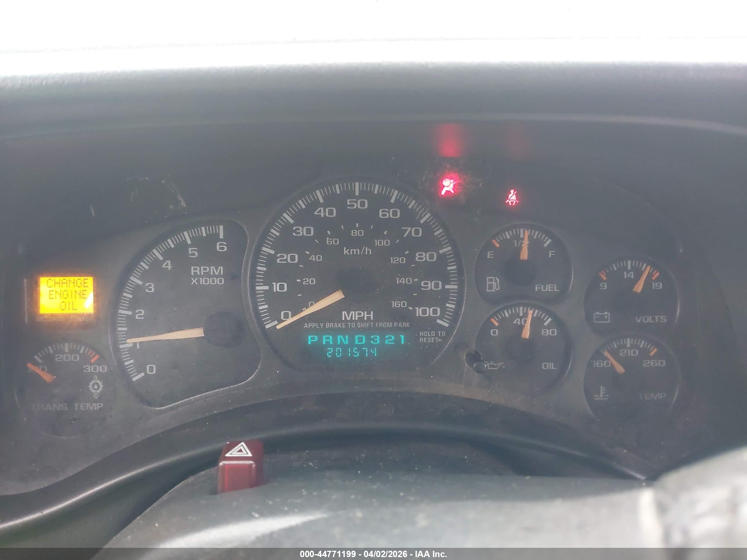 CHEVROLET SILVERADO image 7