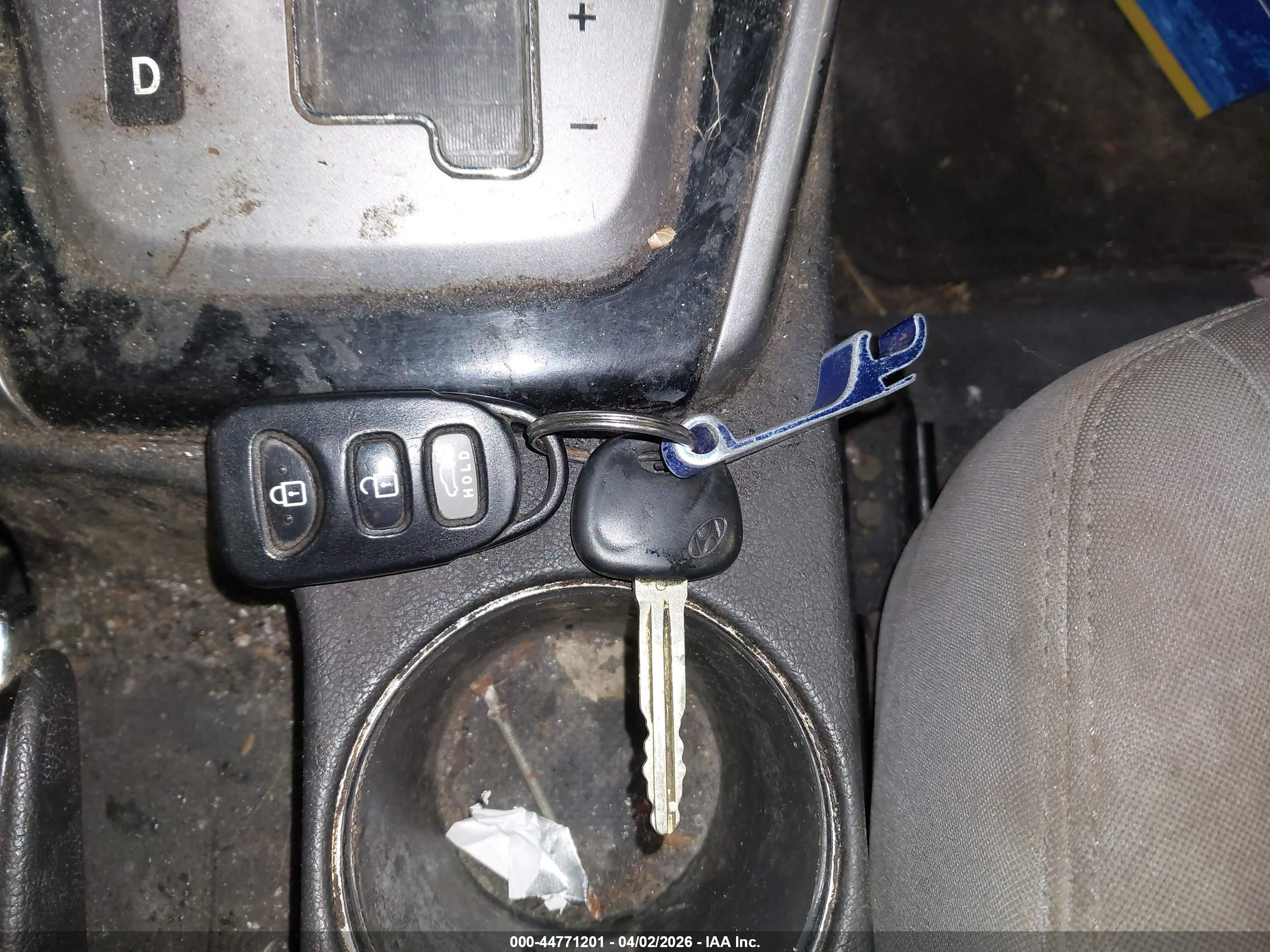 HYUNDAI ELANTRA image 11