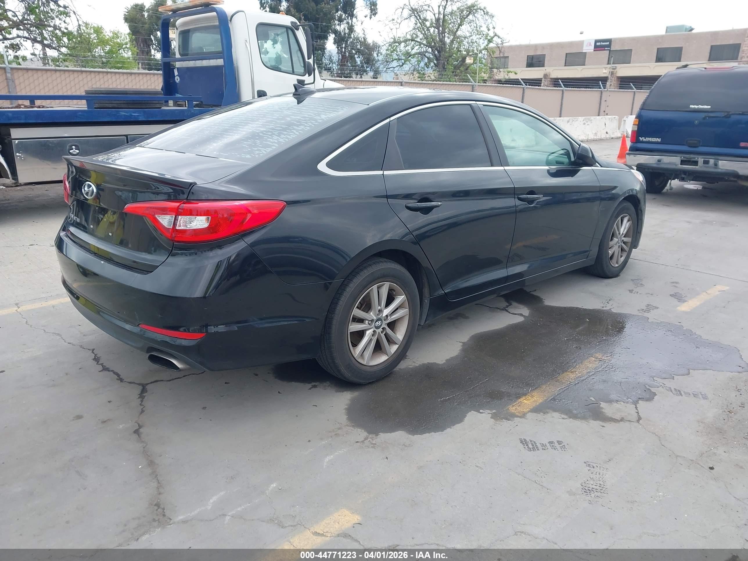 HYUNDAI SONATA image 4