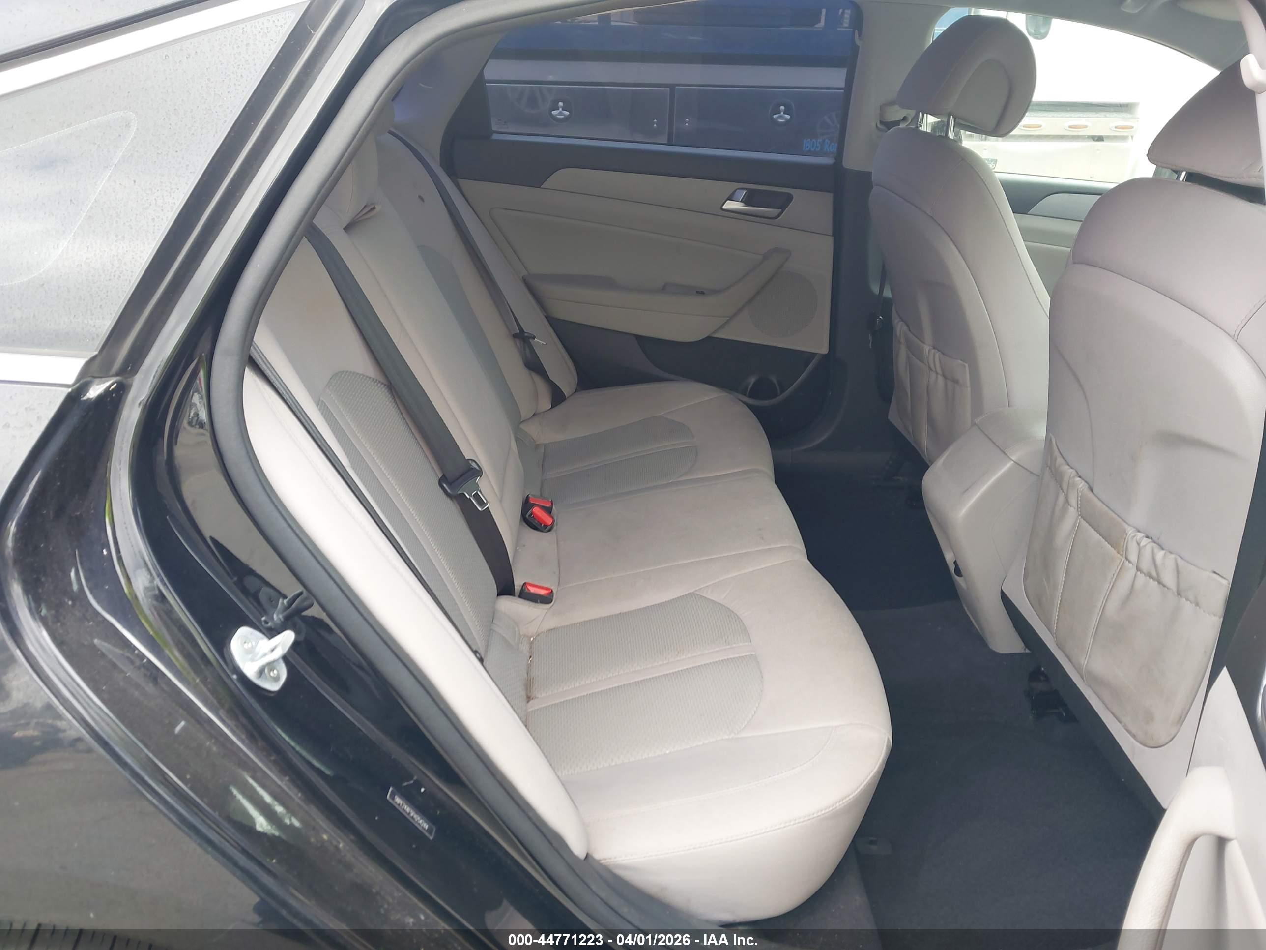 HYUNDAI SONATA image 8