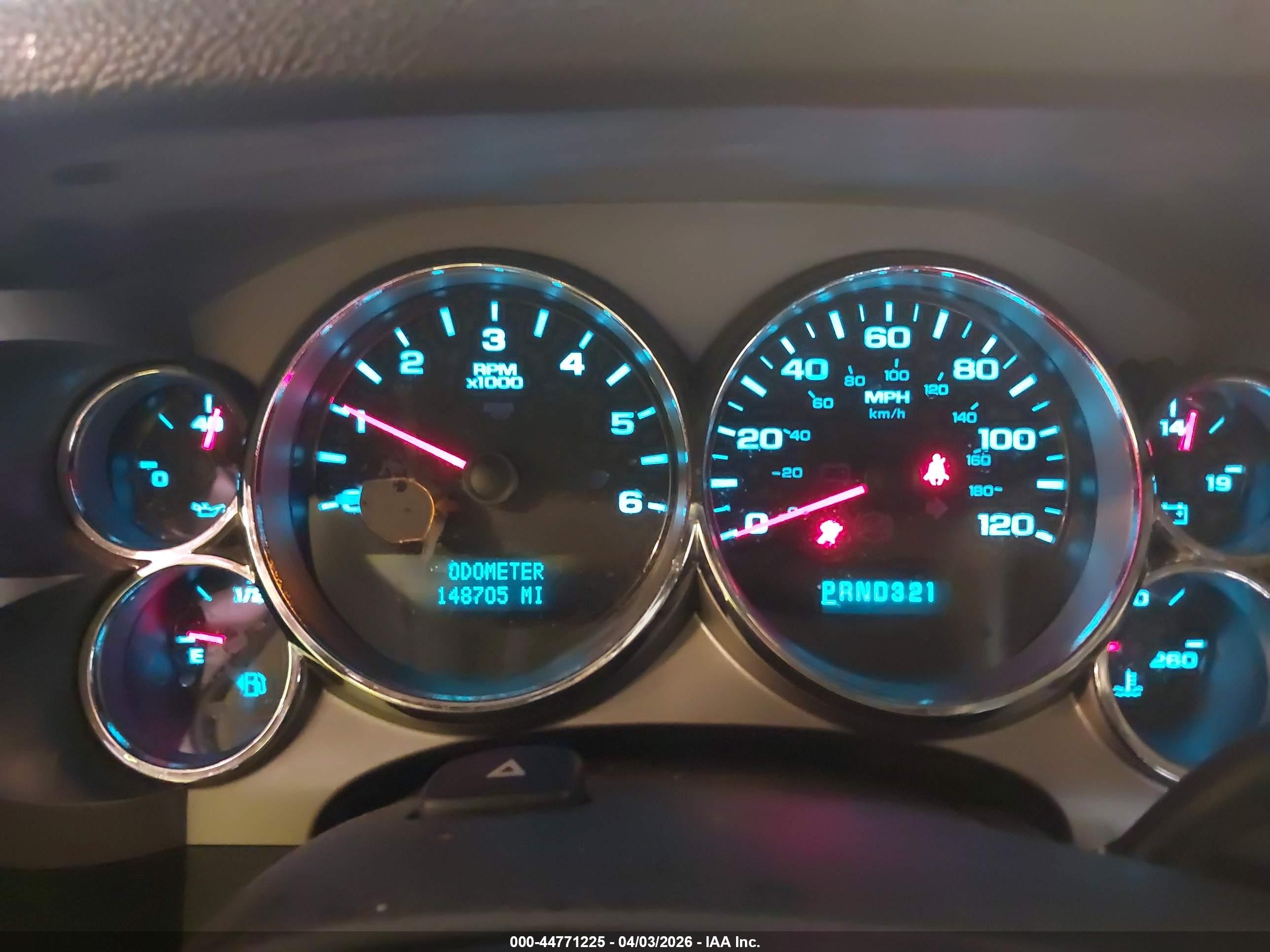 CHEVROLET SILVERADO image 7