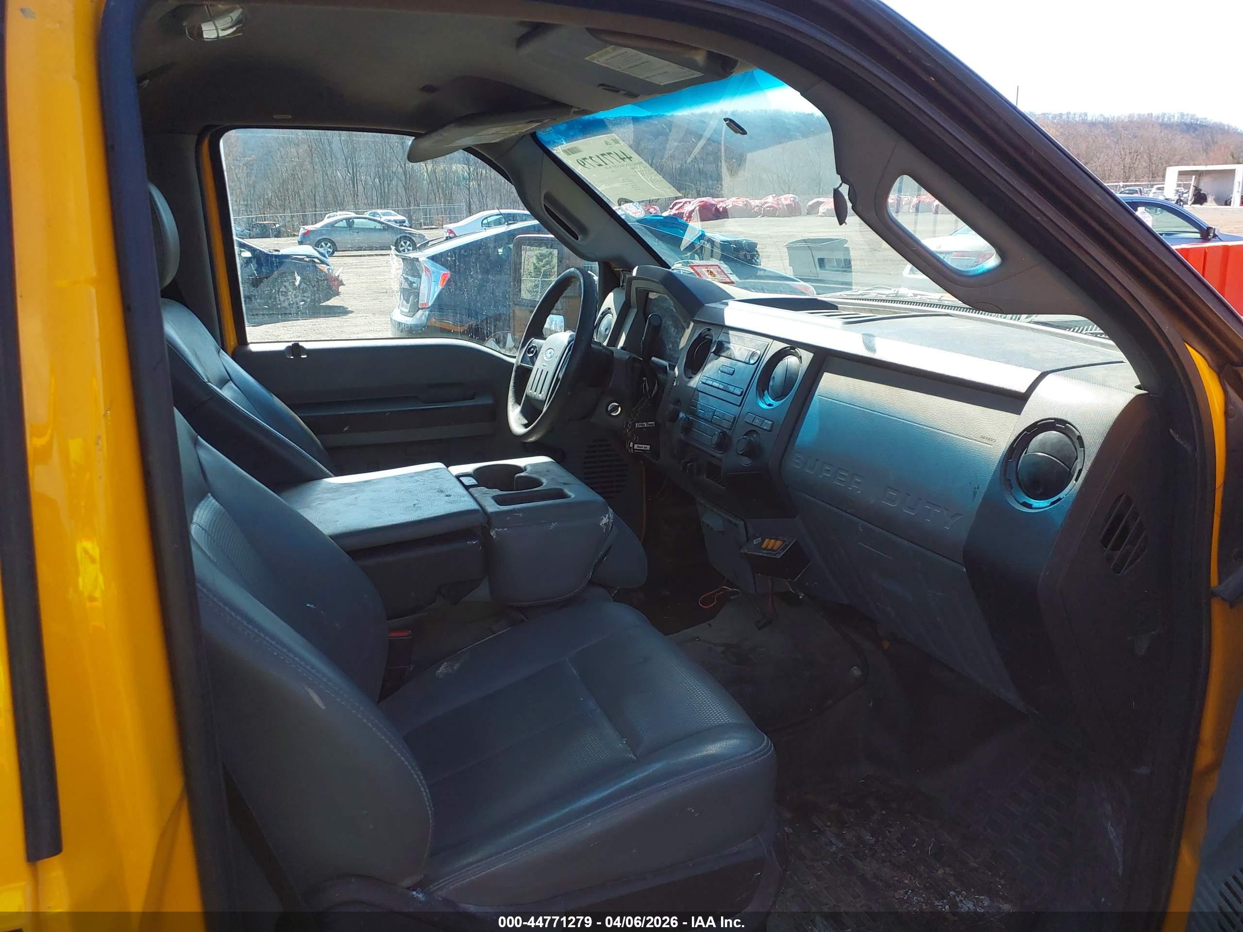 FORD F-250 image 8