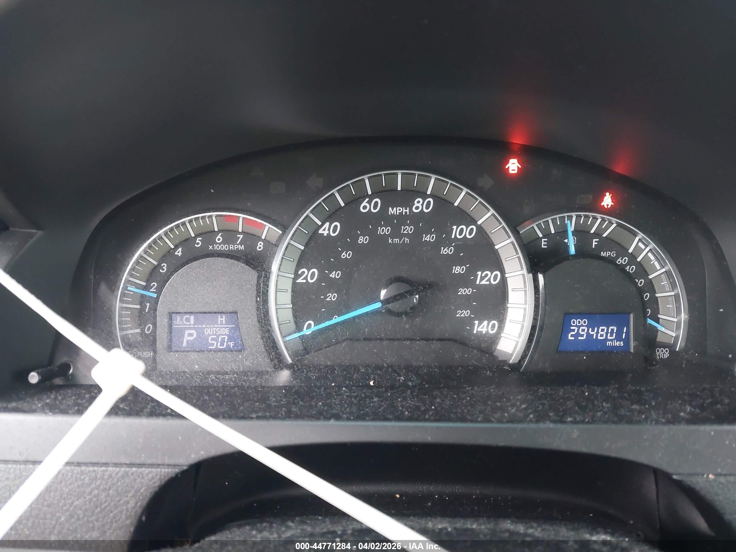 TOYOTA CAMRY image 7