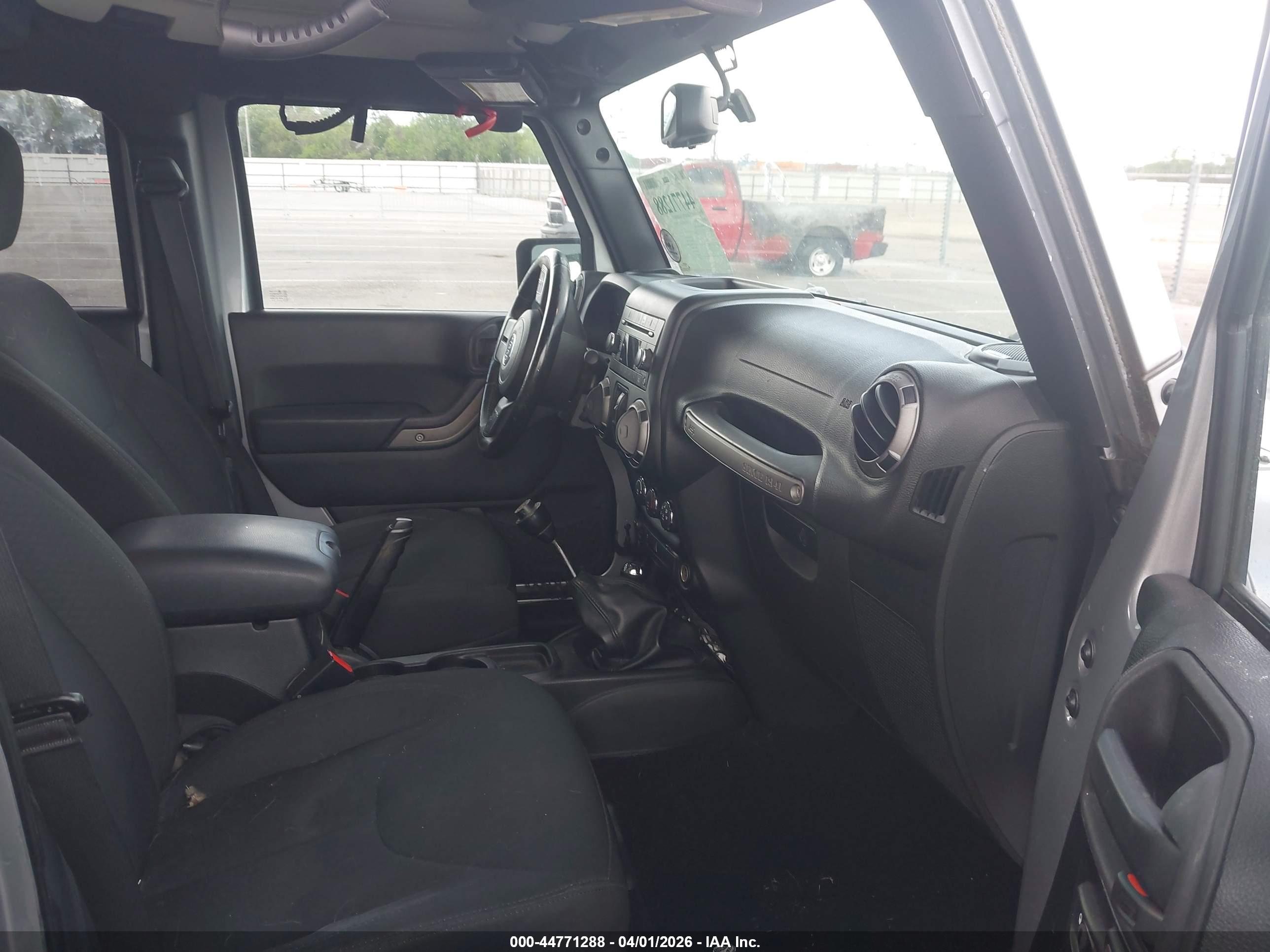 JEEP WRANGLER image 5