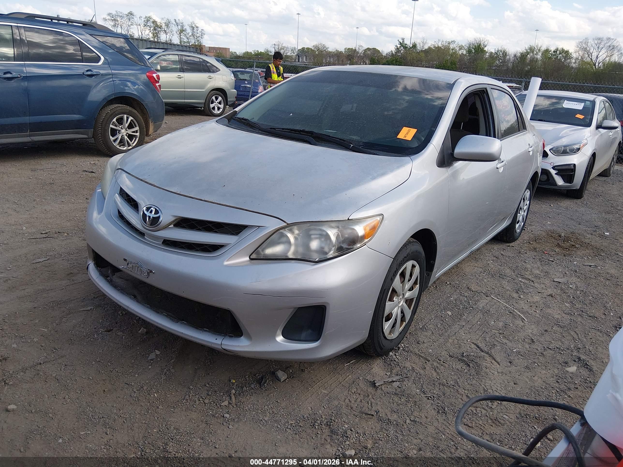 TOYOTA COROLLA image 2
