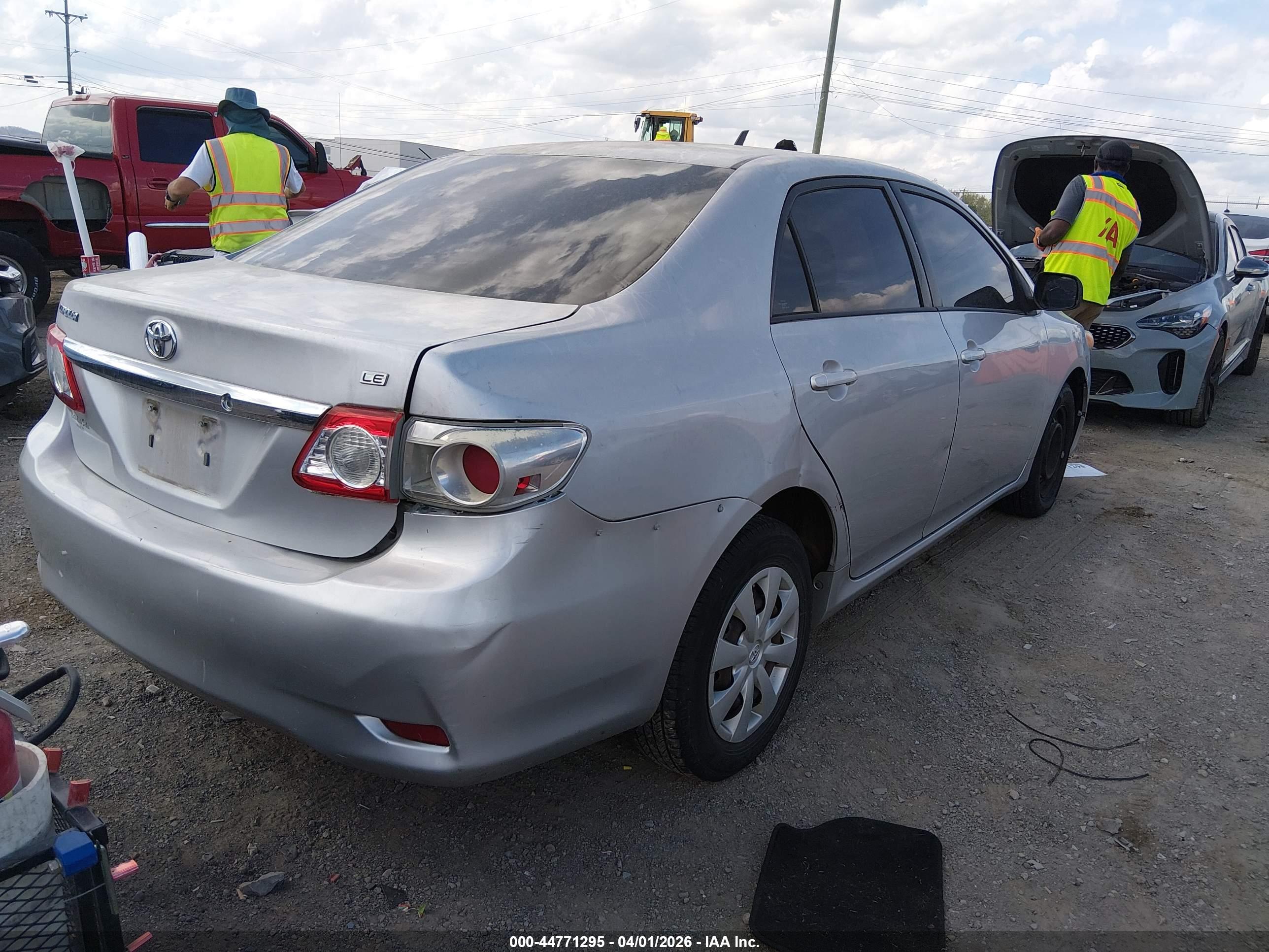 TOYOTA COROLLA image 4
