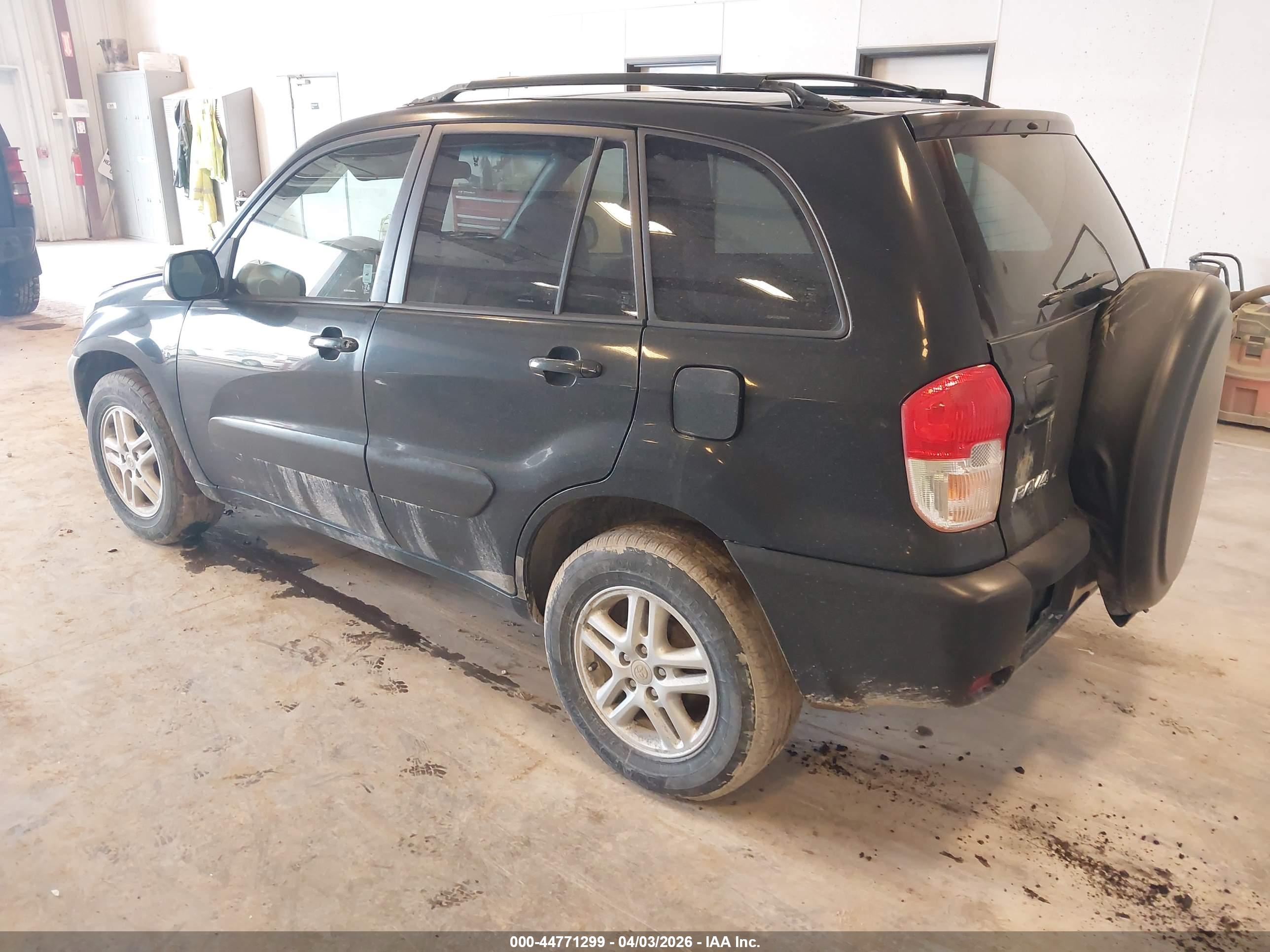 TOYOTA RAV4 image 3