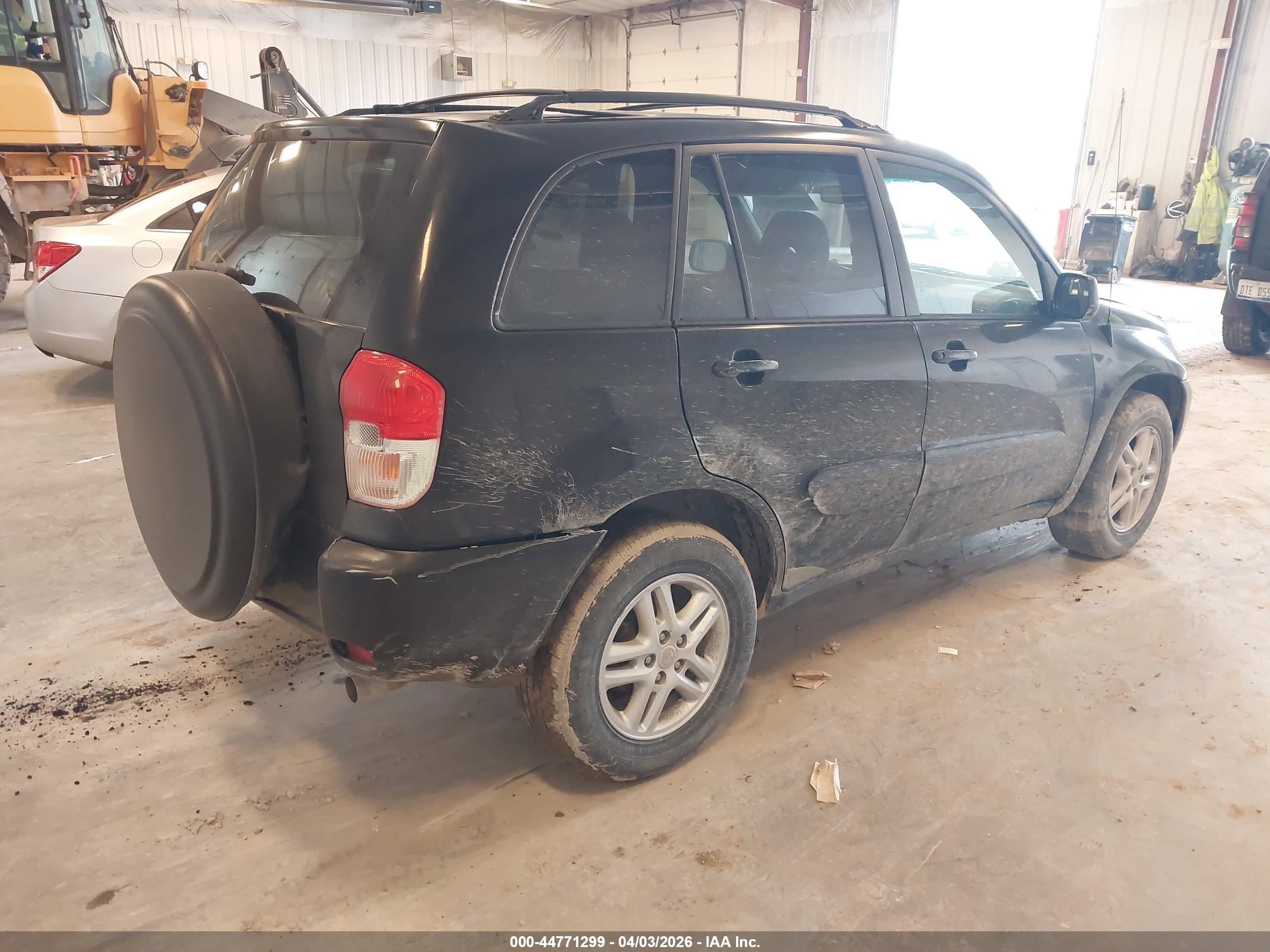TOYOTA RAV4 image 4