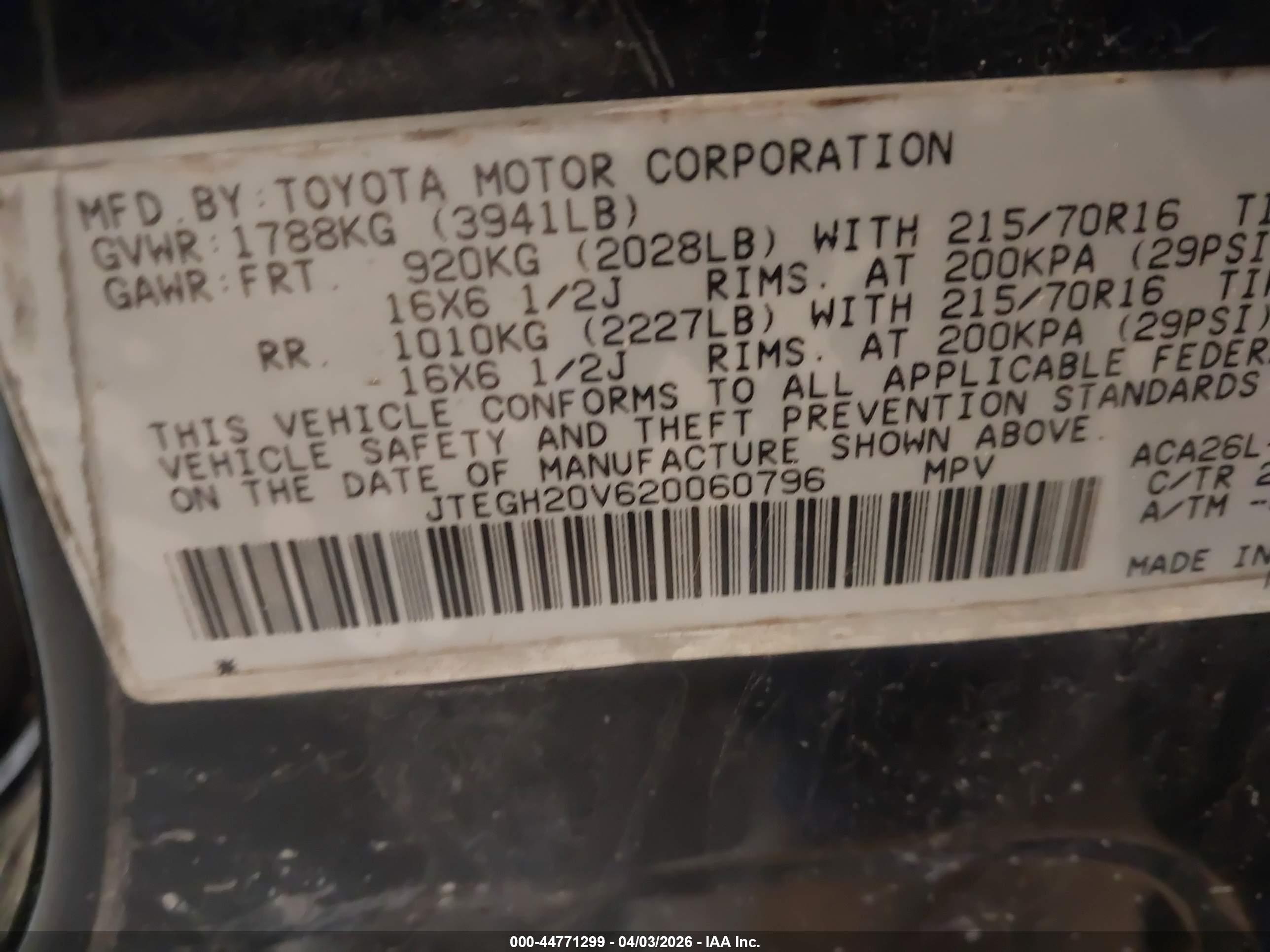 TOYOTA RAV4 image 9