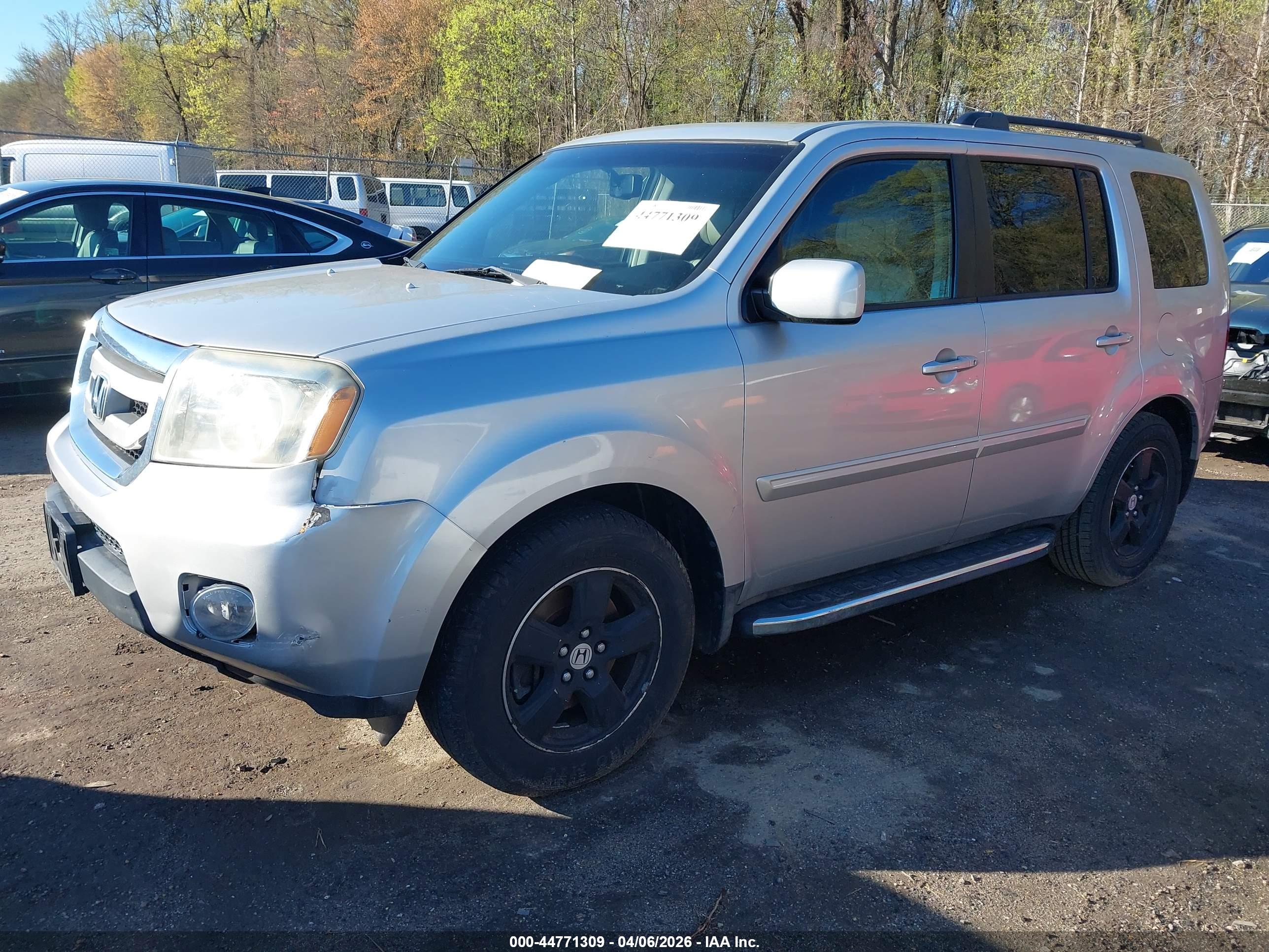 HONDA PILOT image 2