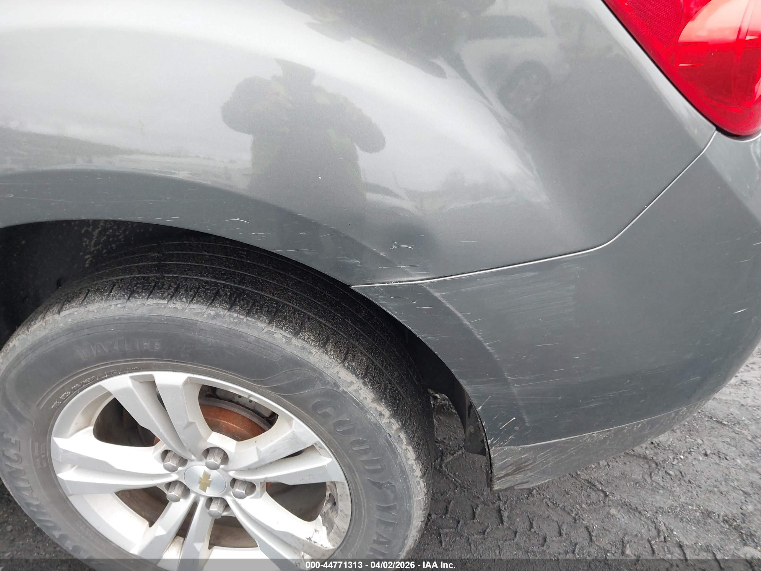 CHEVROLET EQUINOX image 6