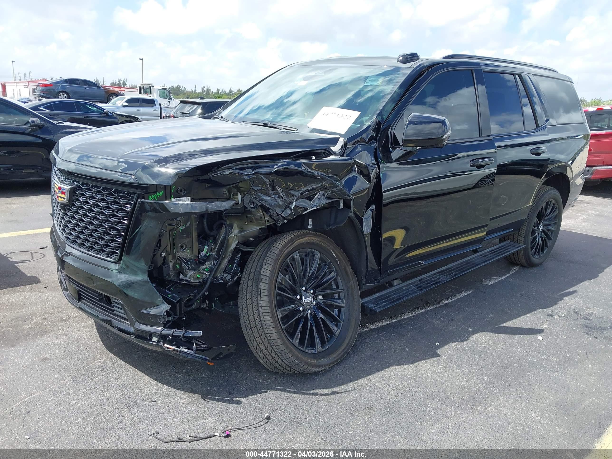 CADILLAC ESCALADE image 2