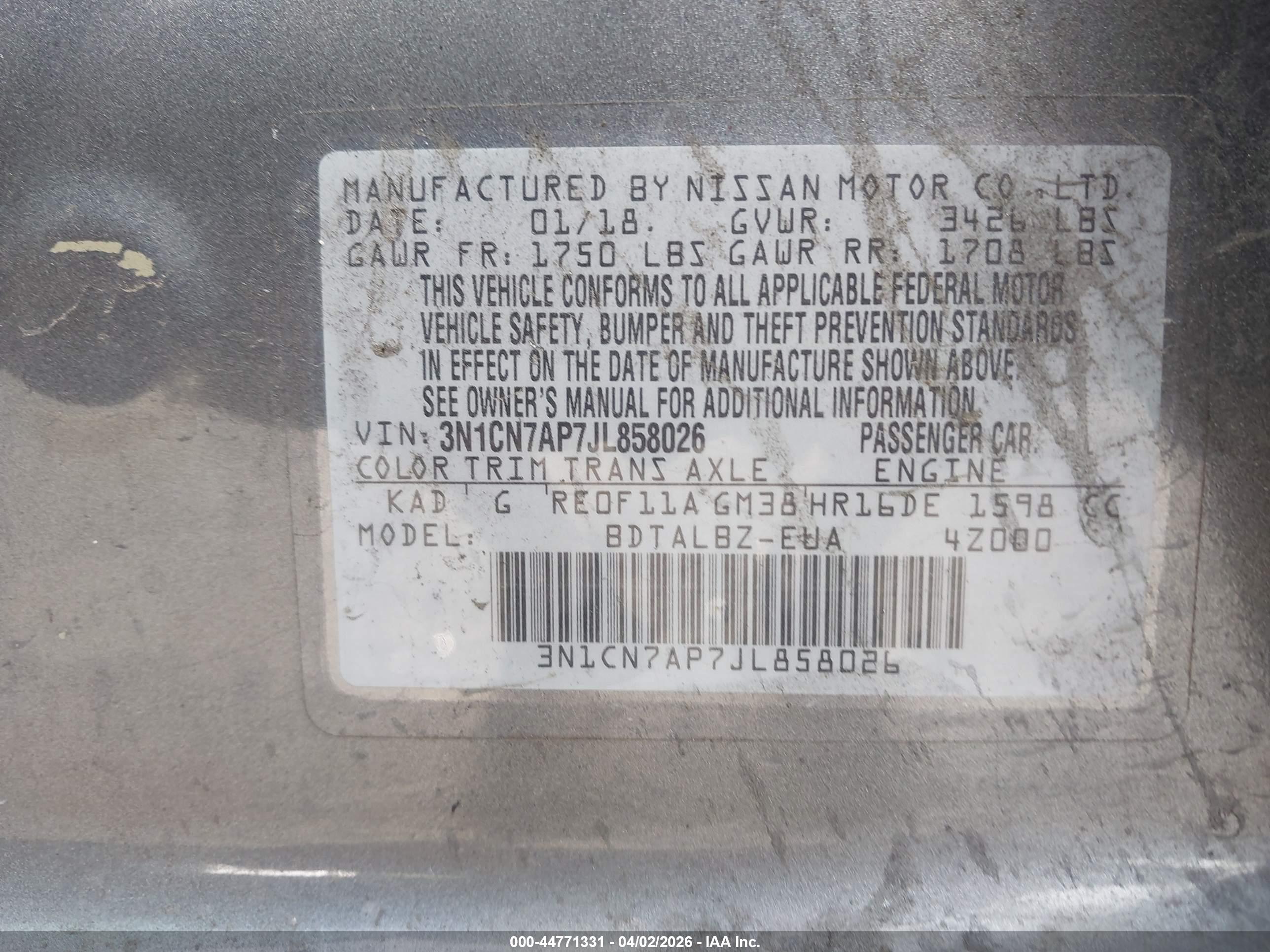 NISSAN VERSA image 9