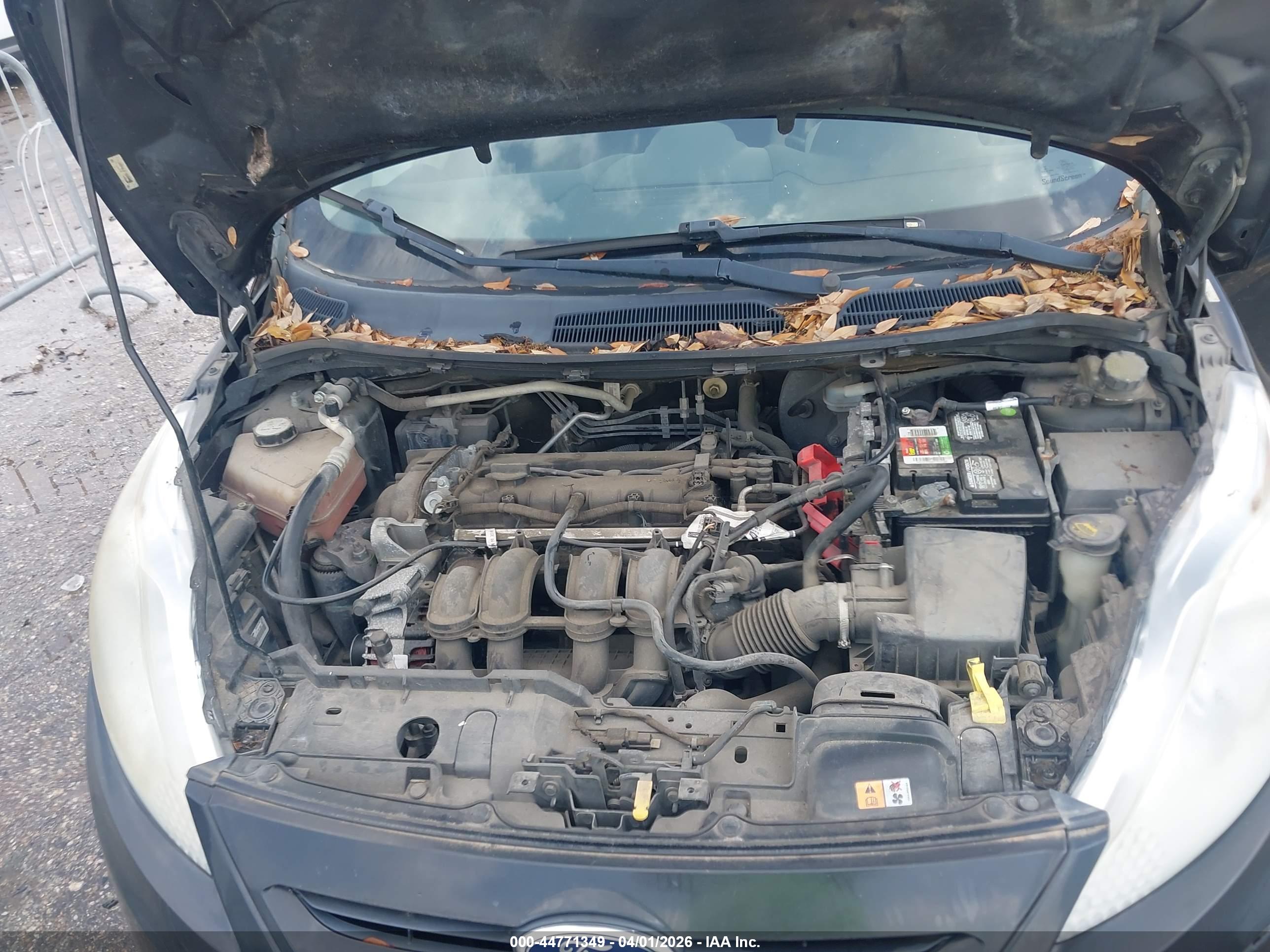 FORD FIESTA image 10