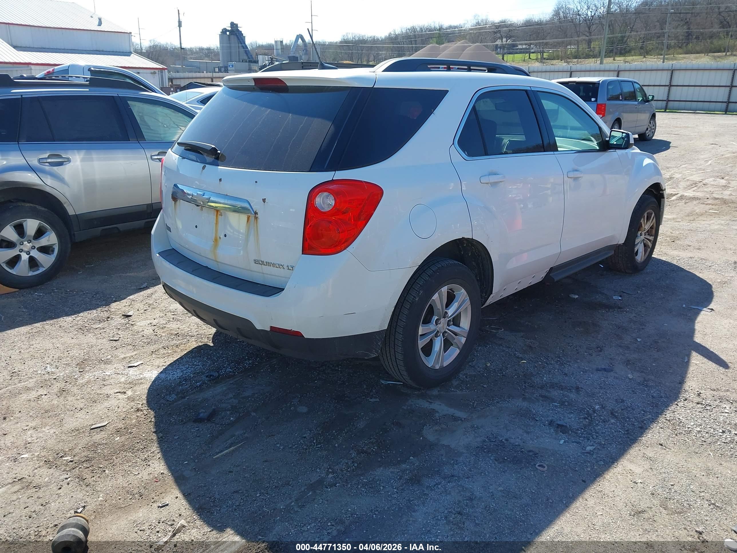CHEVROLET EQUINOX image 4