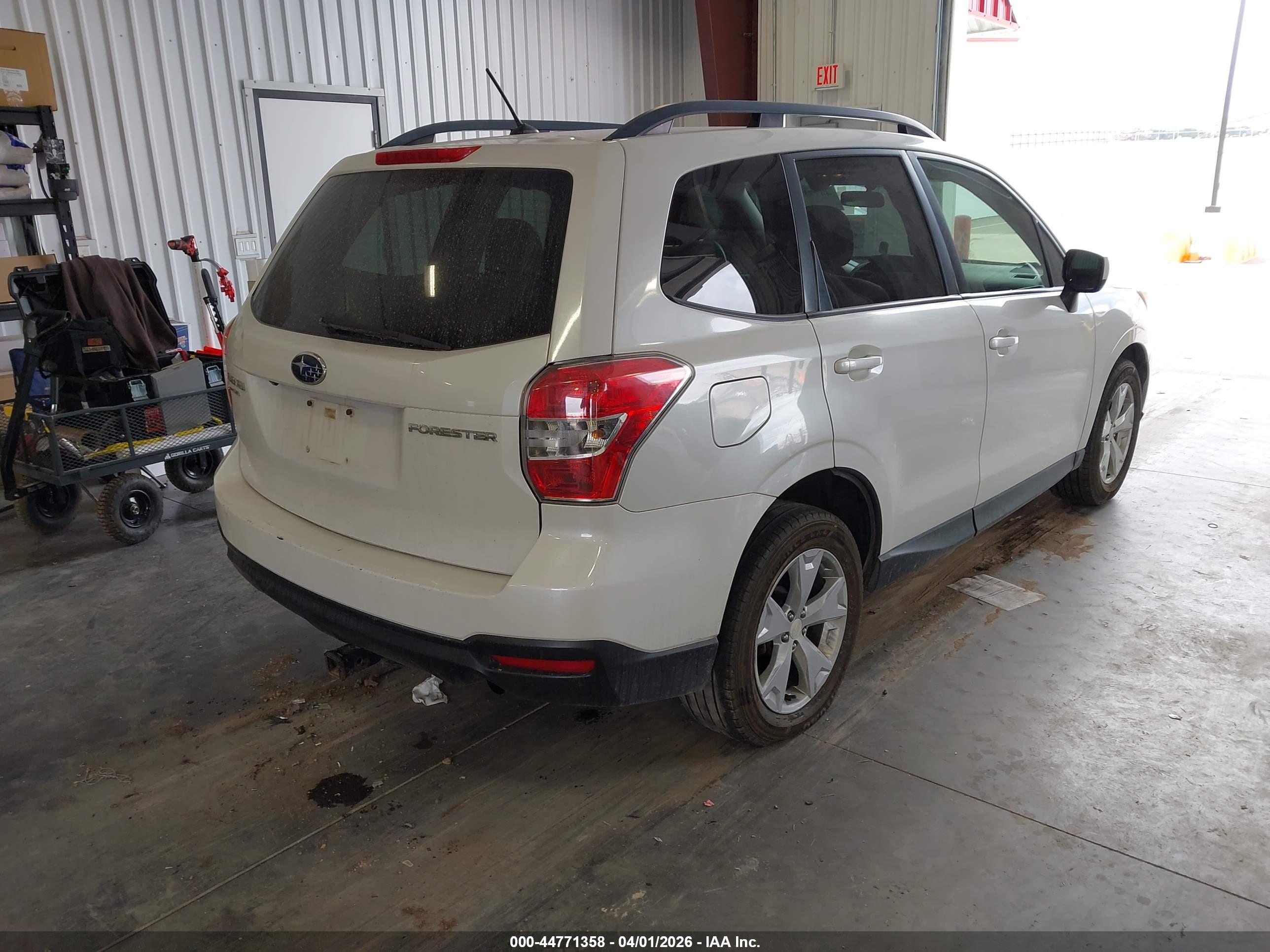 SUBARU FORESTER image 4