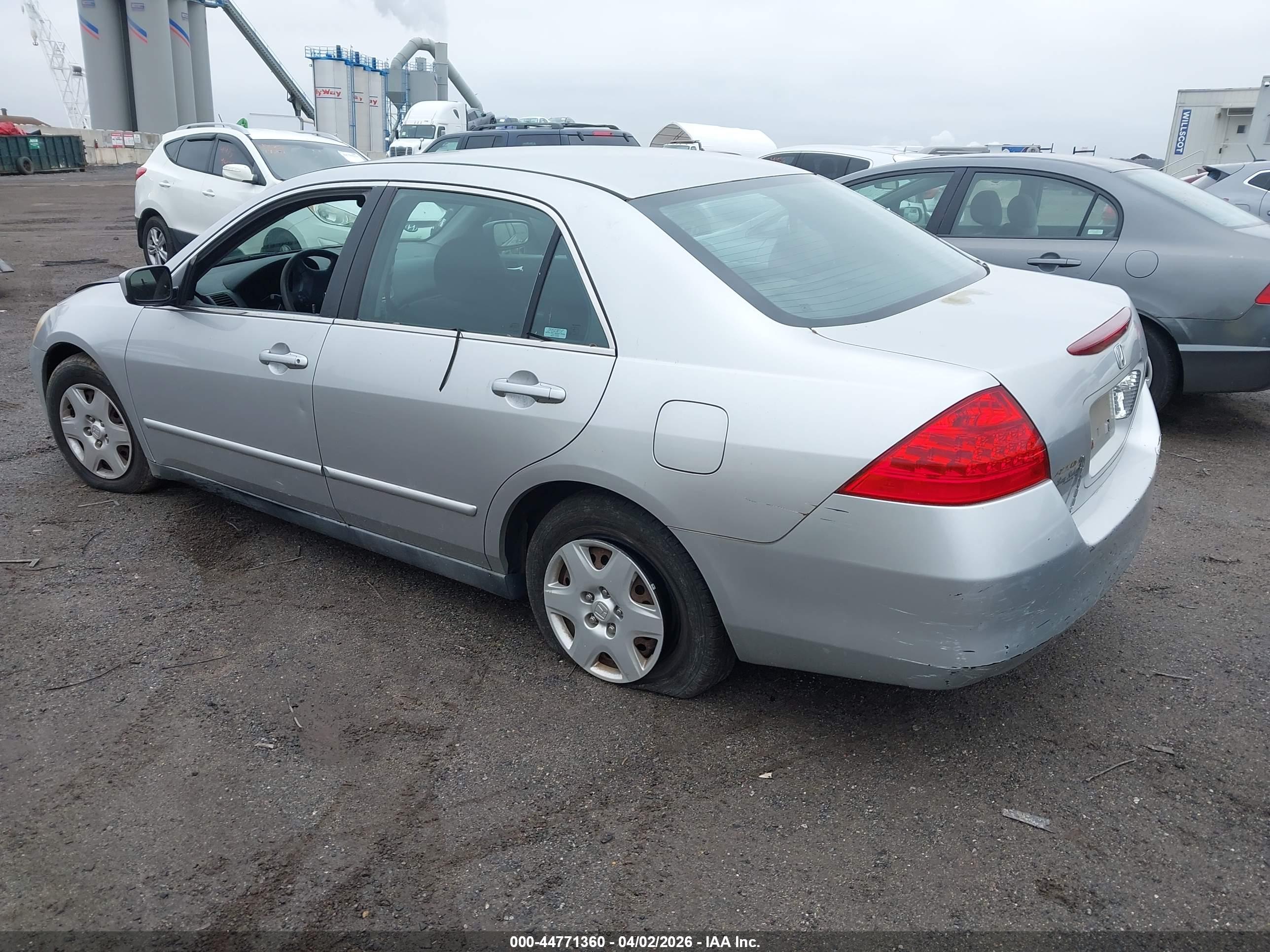 HONDA ACCORD image 3