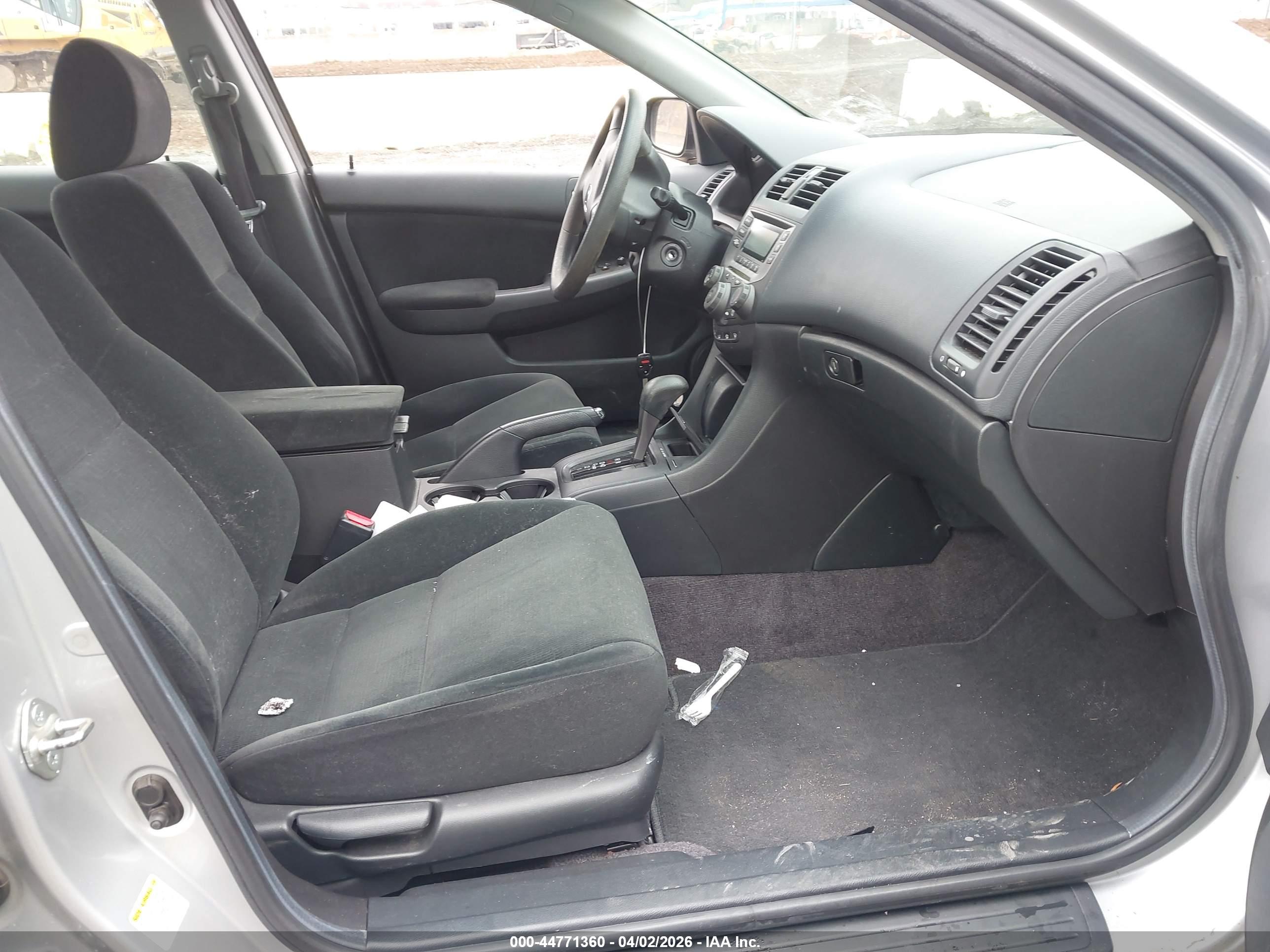 HONDA ACCORD image 5