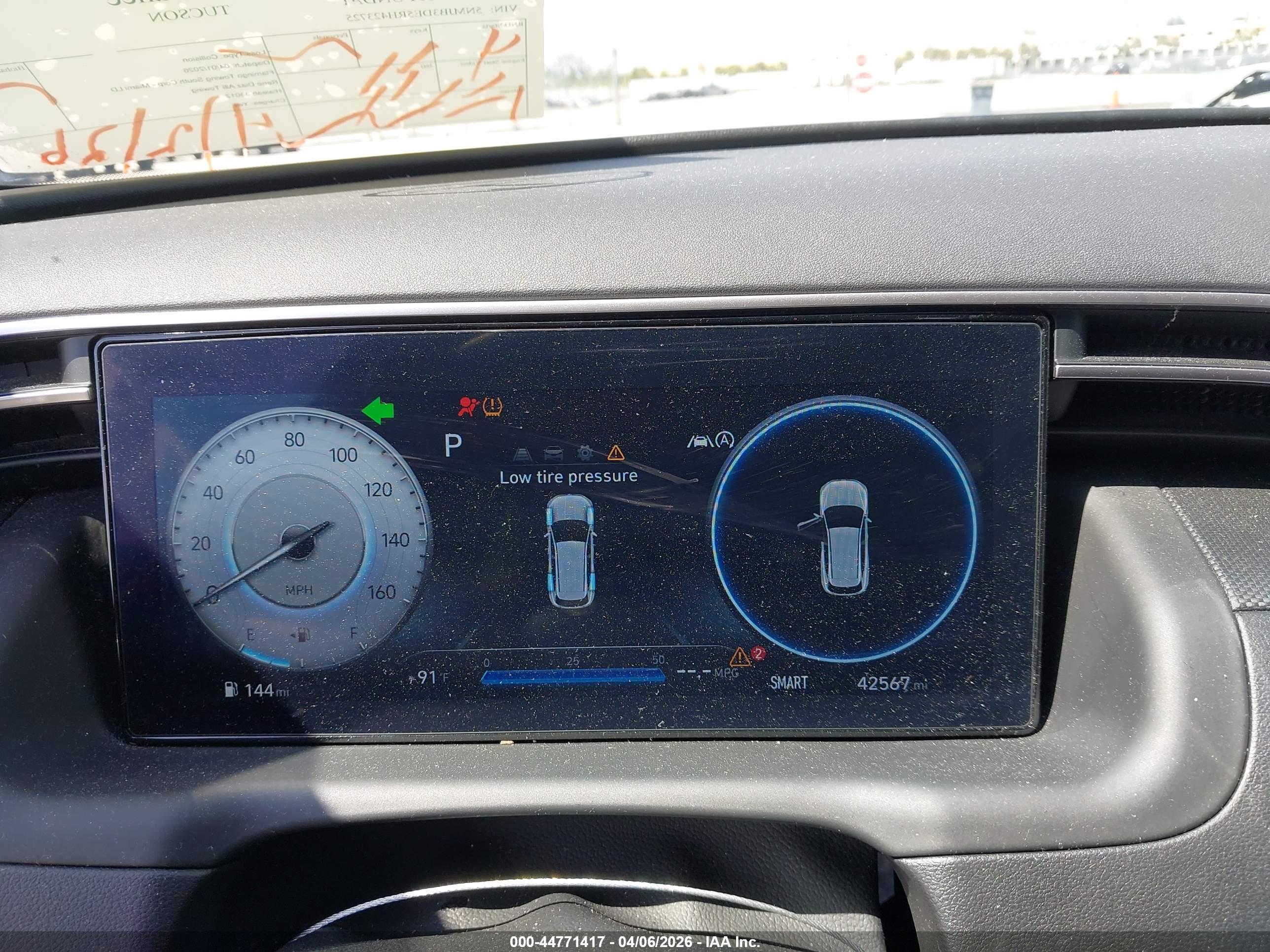 HYUNDAI TUCSON image 7