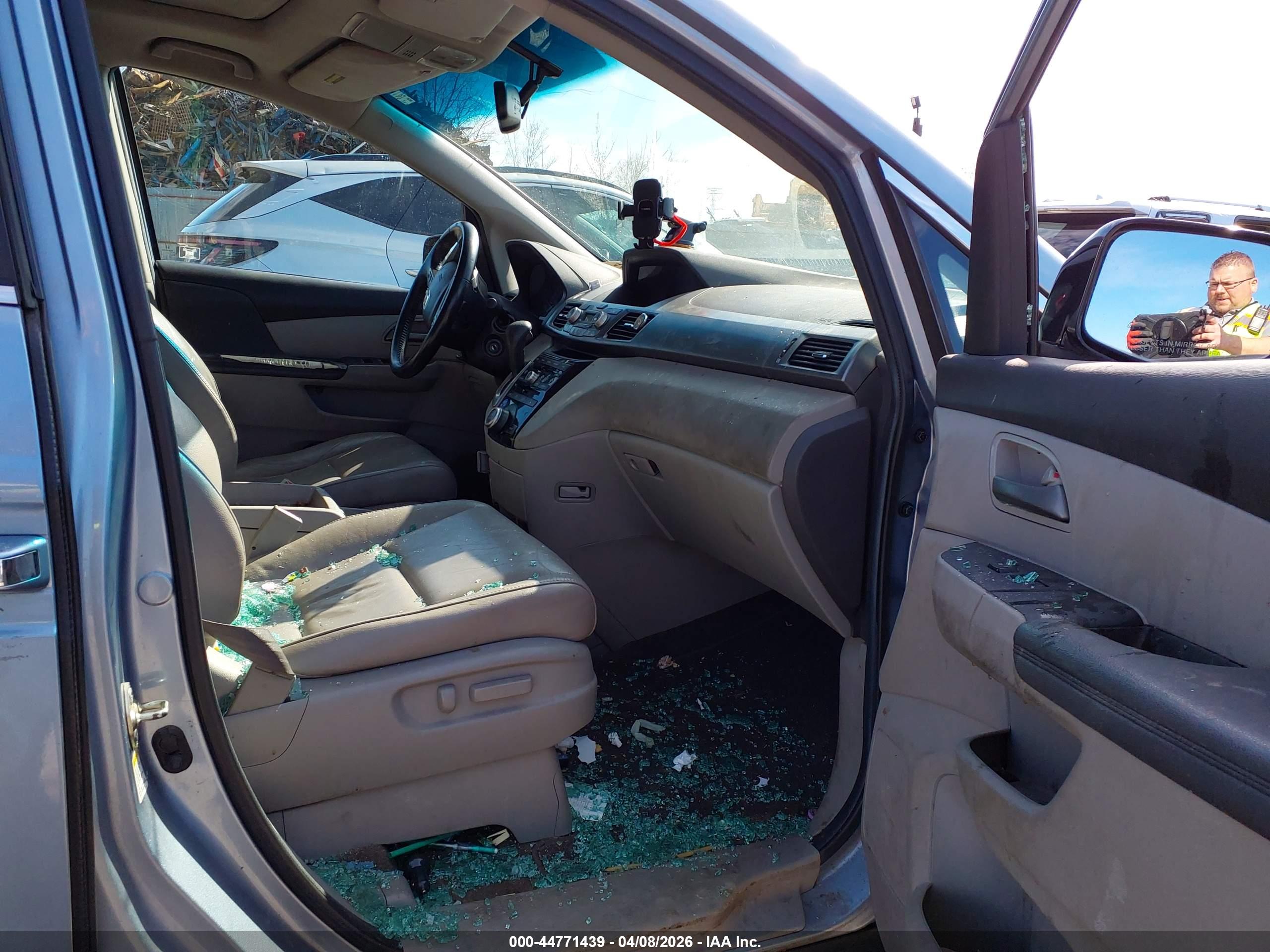 HONDA ODYSSEY image 5