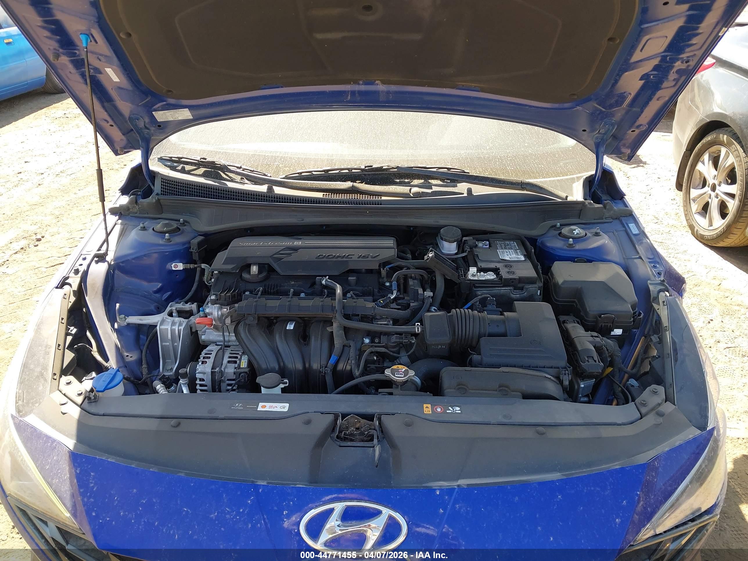 HYUNDAI ELANTRA image 10